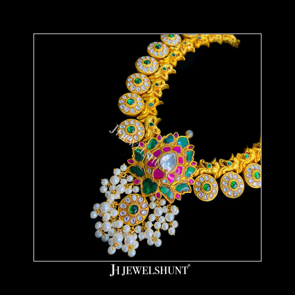 Exquisite Kundan Peacock Lotus Necklace Set