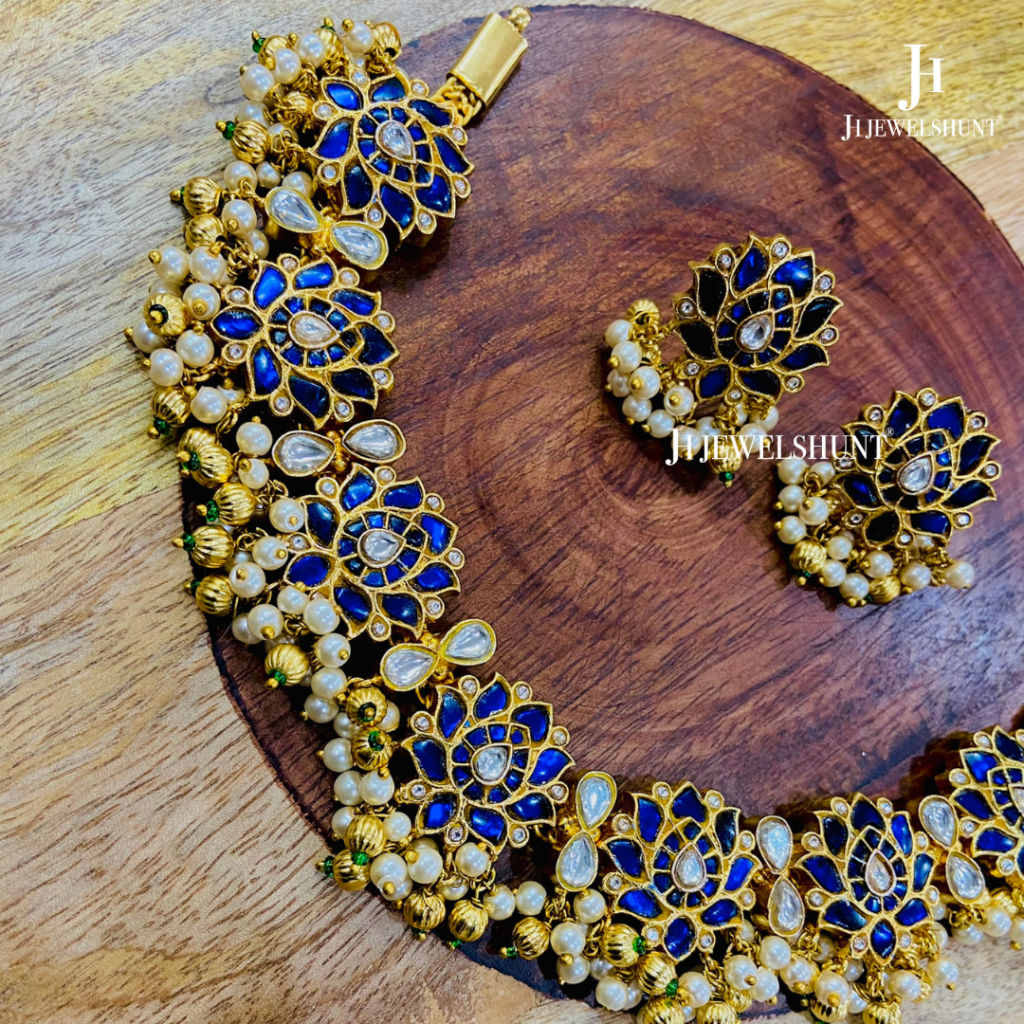 Exclusive Blue Lotus Necklace With Earrings - Image 2