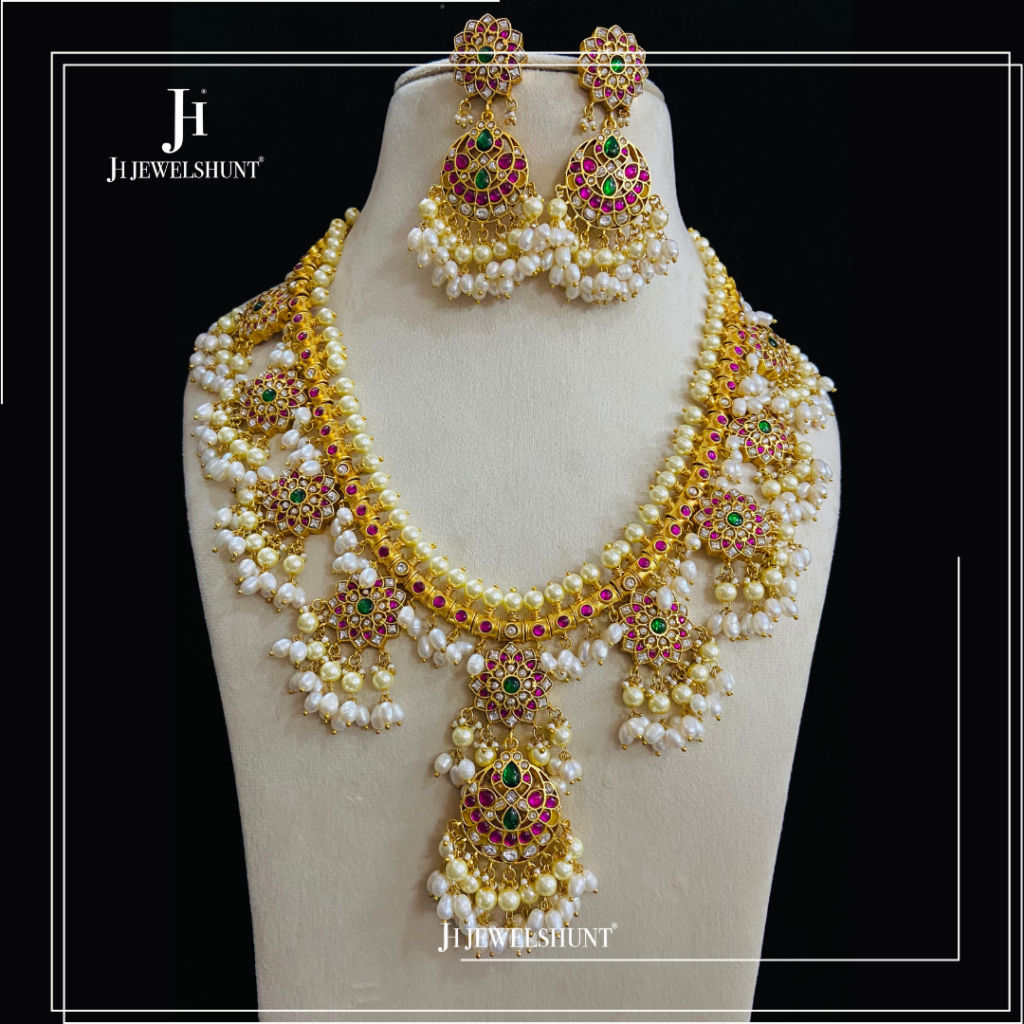 Exclusive Kundan Jadau Guttupusallu Necklace with Earring