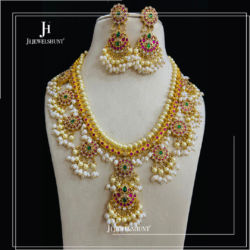 Exclusive Kundan Jadau Guttupusallu Necklace with Earring