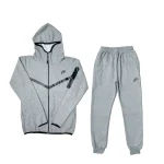 Conjunto Vinilo con Cierre Adulto | Nike Tech | Gris