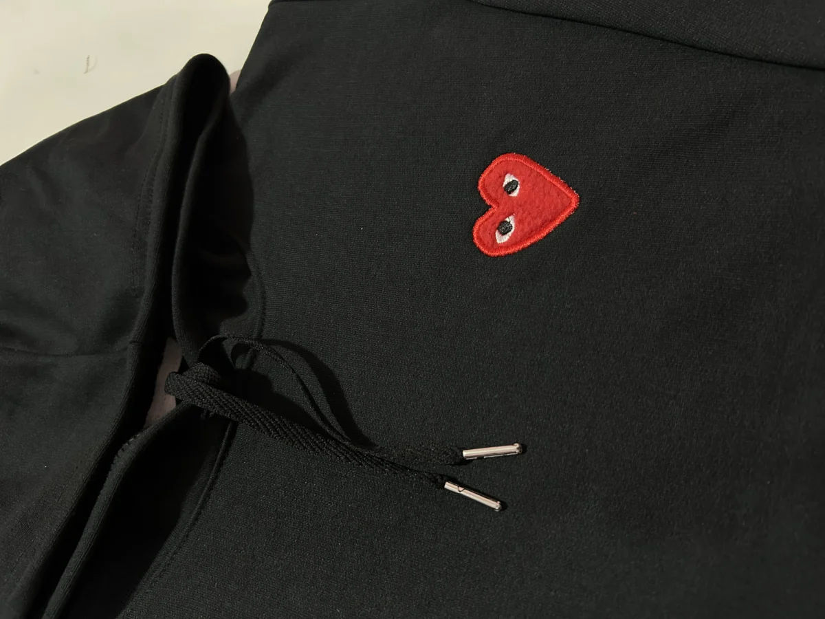 Conjunto Bordado Adulto | Play Comme Des Garçons | Negro - Imagen 2