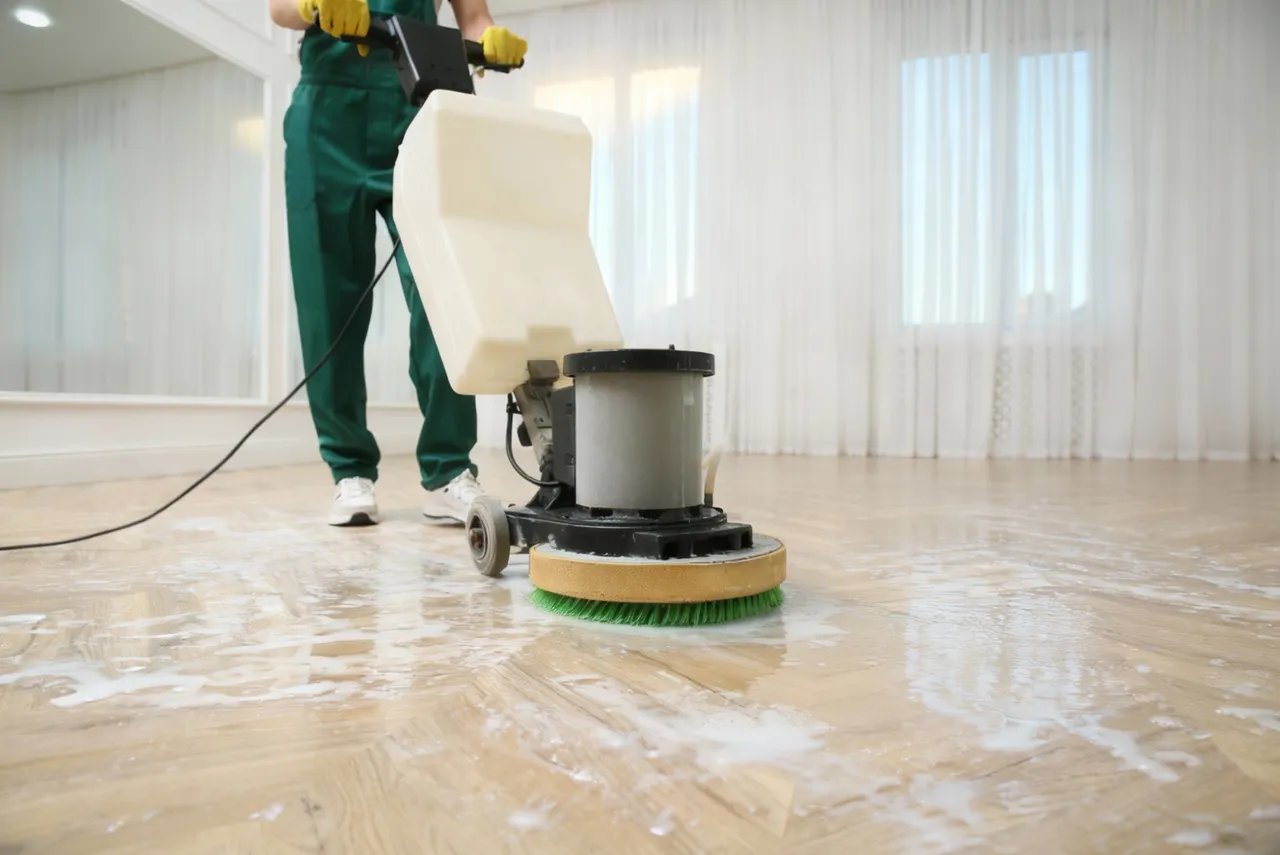 Floor cleaning and maintenance service