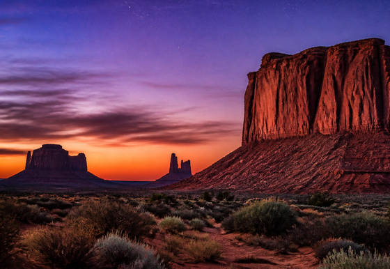 Southwest Mesas at Dusk wallpaper for iPad Pro 11-inch (2420x1668)