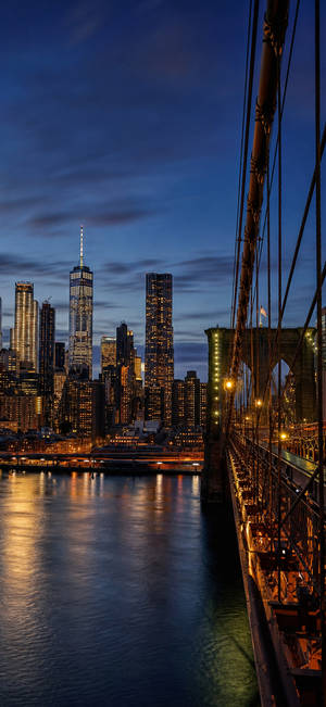 Brooklyn Bridge Blue Hour wallpaper for iPhone Air (1260x2736)