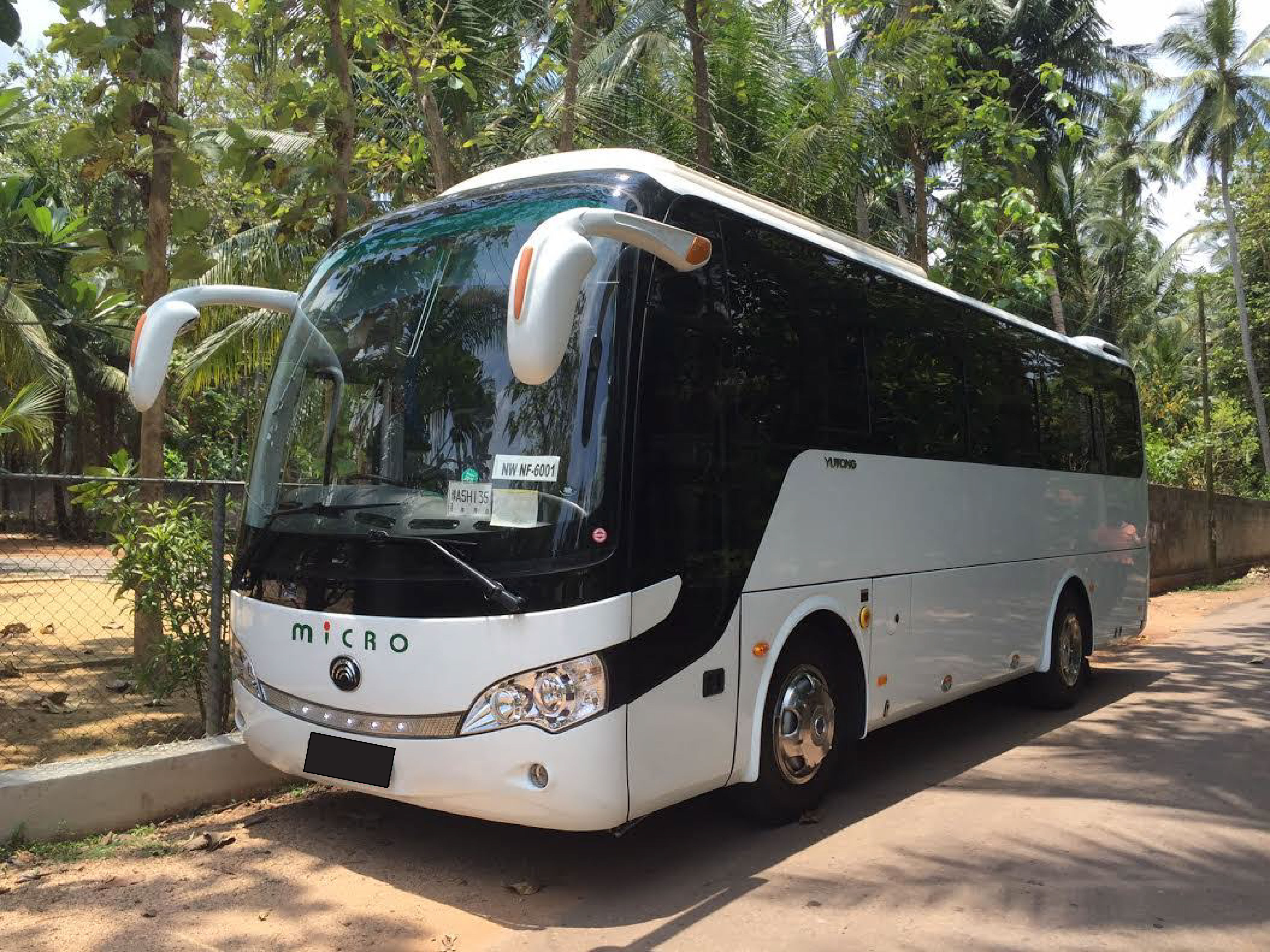 Exploring the Best of India with 35-Seater Coach Hire: Ideal for Weddings, Corporate Events & Group Tours