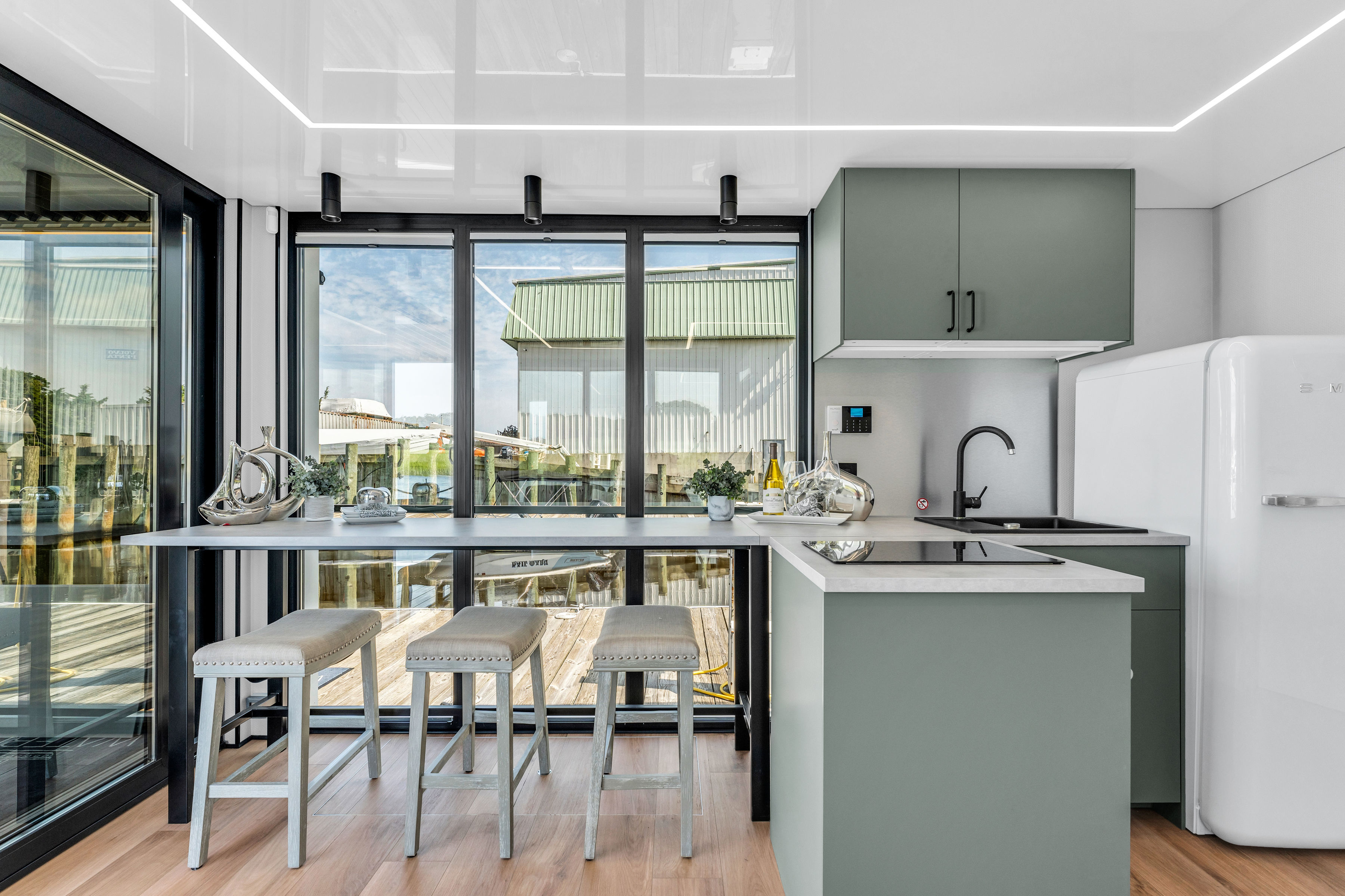 FLOAT Luxury Houseboat