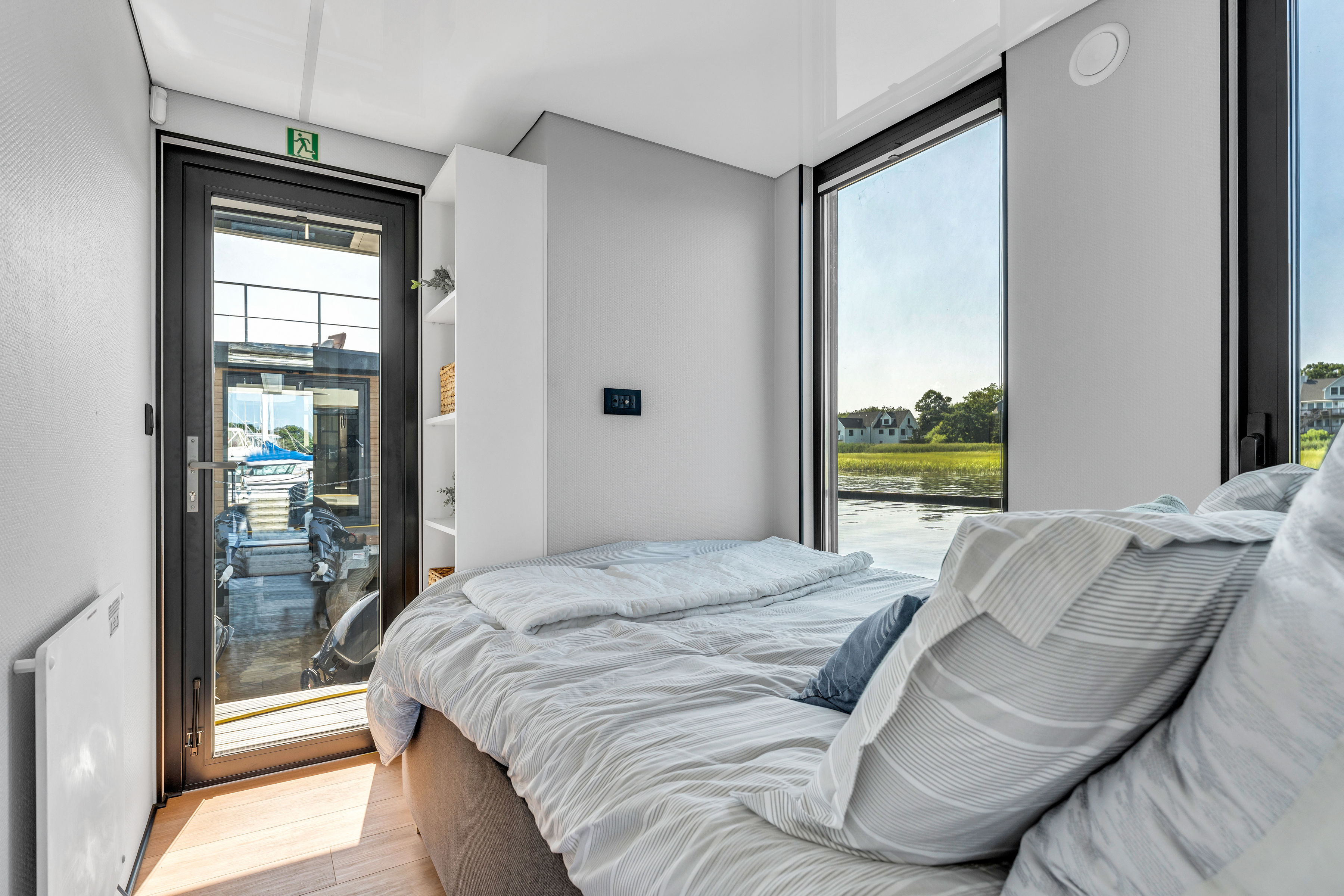 FLOAT Luxury Houseboat