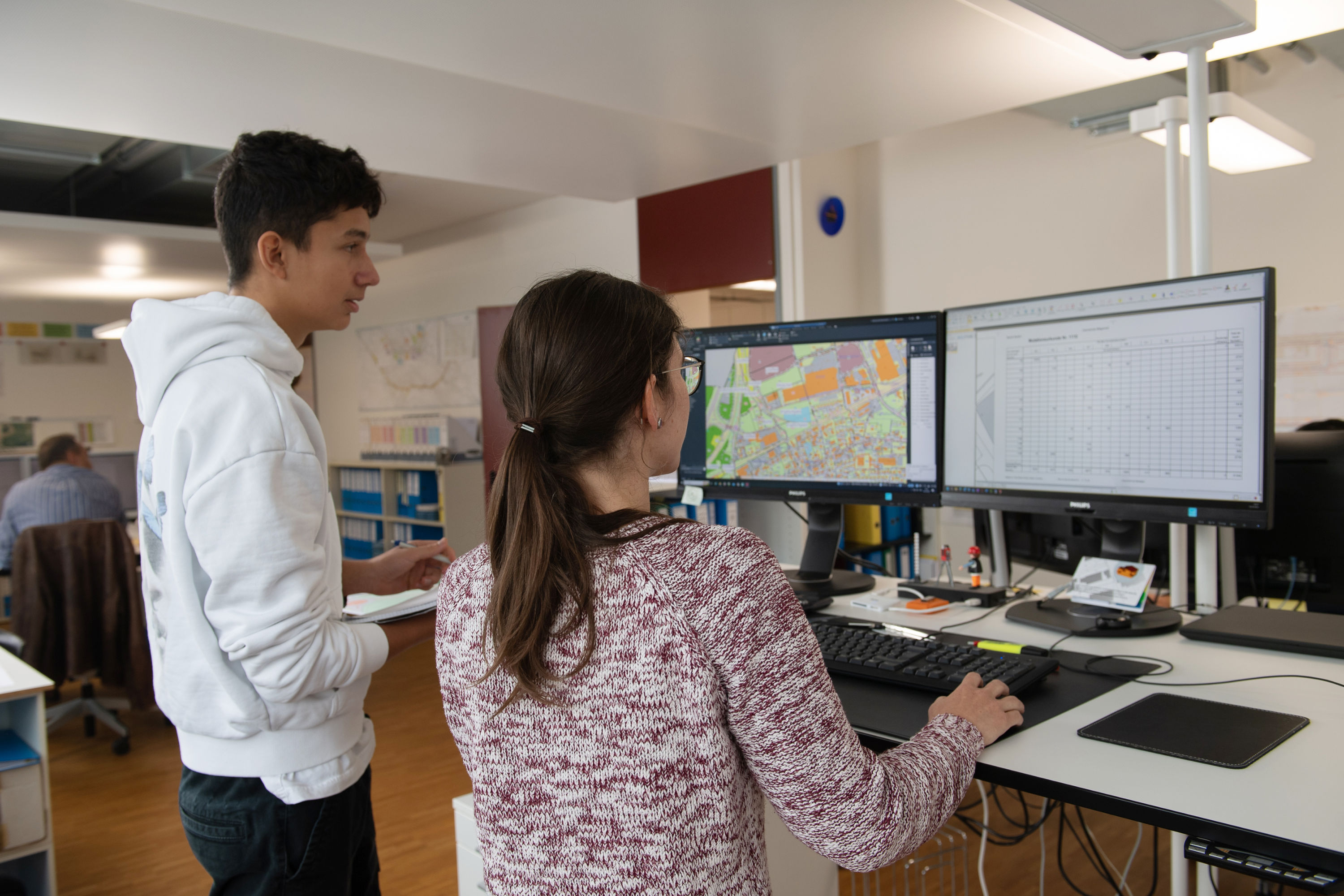 Arbeitsalltag Amtliche Vermessung Katastersystem Steinmann Ingenieur und Geometer AG