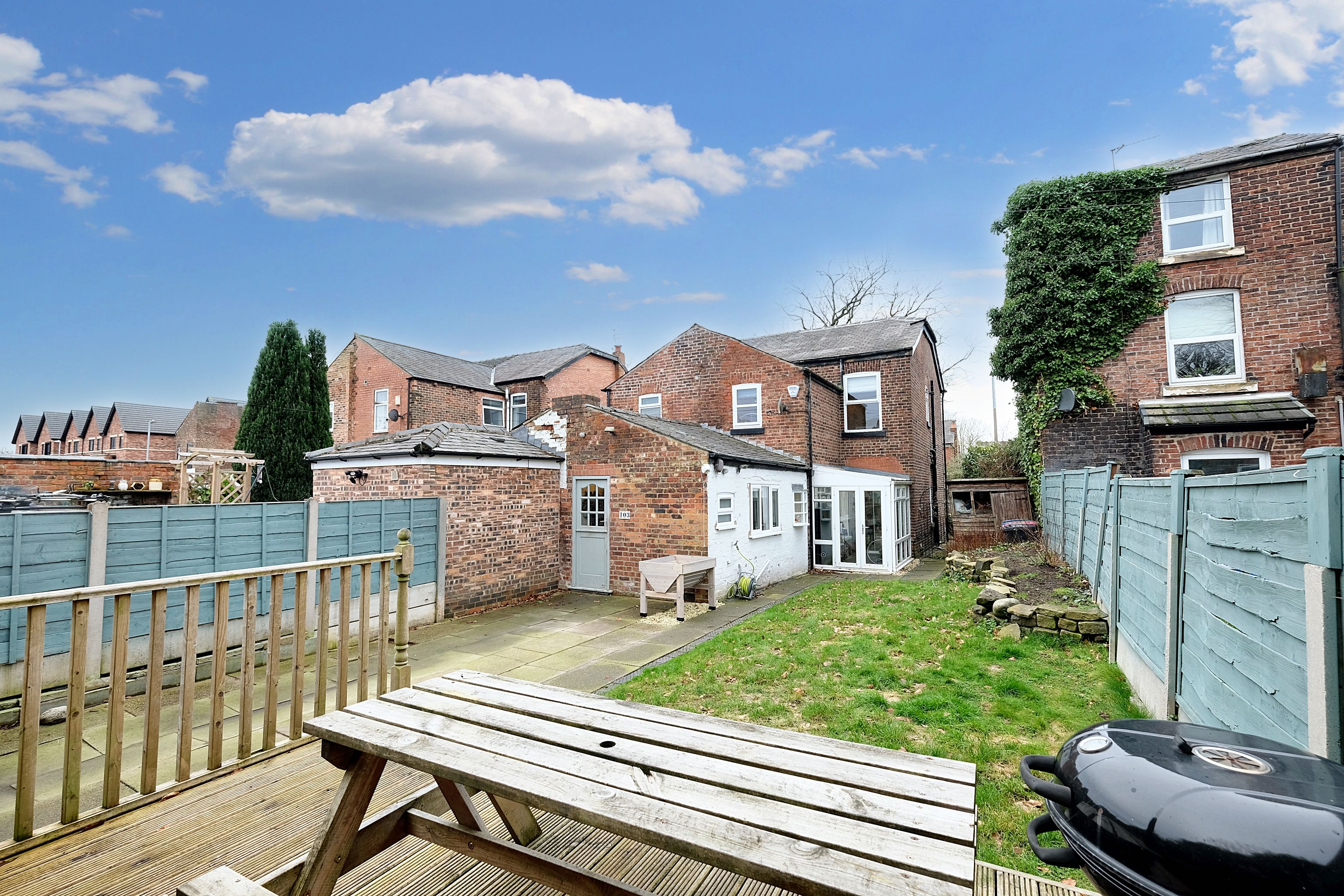 Rocky Lane, Monton, M30 Street