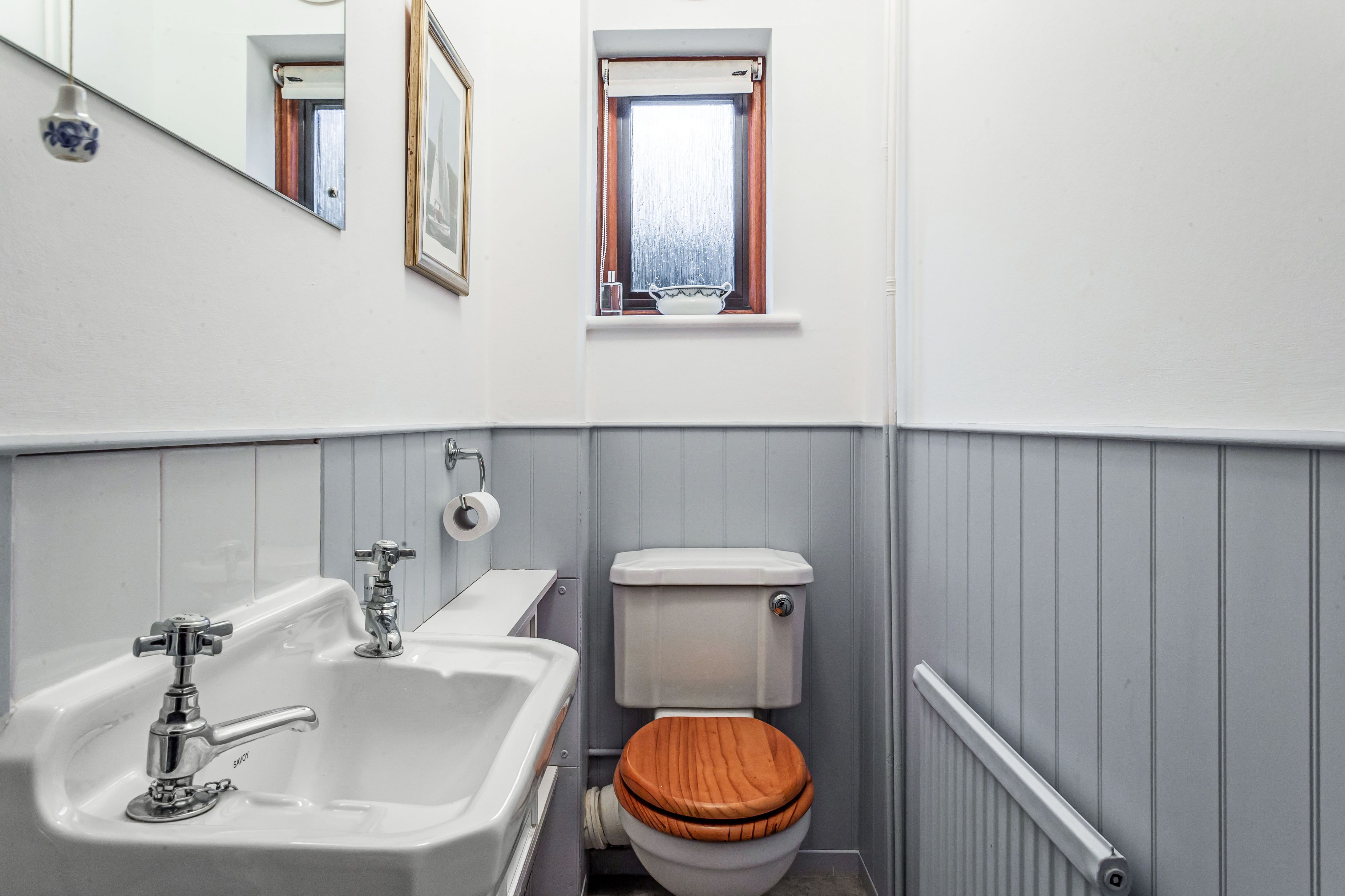 Camden Park, Tunbridge Wells, TN2 Street