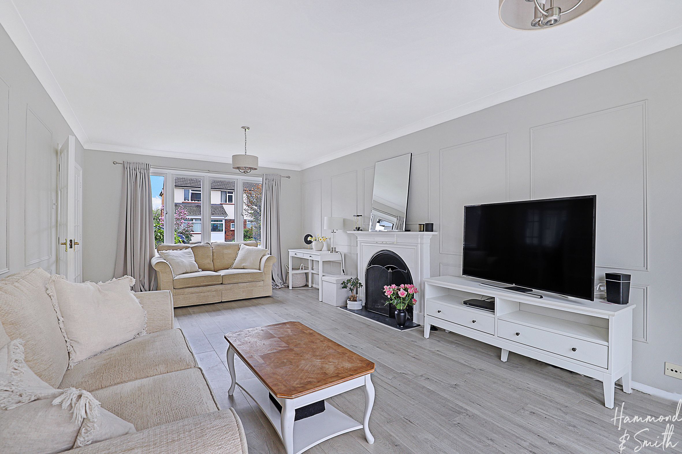 Great Lawn, Ongar, CM5 Street