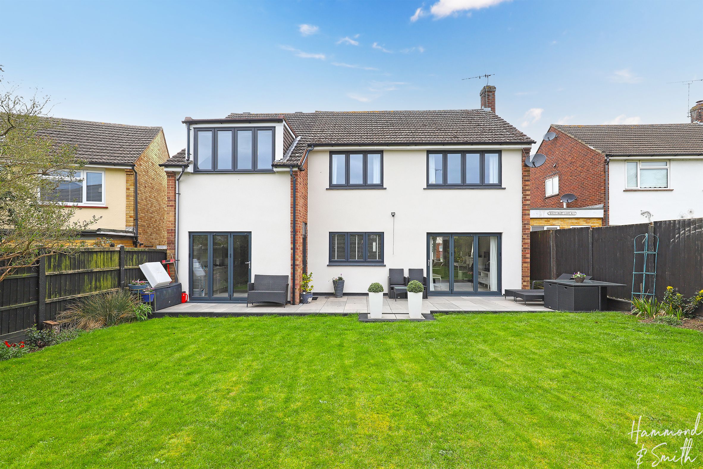 Great Lawn, Ongar, CM5 Street