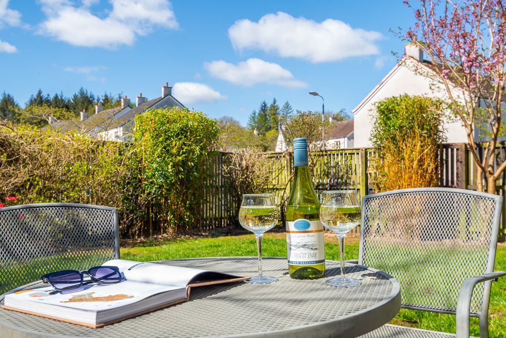 Village Green, Lennoxtown, G66 Street