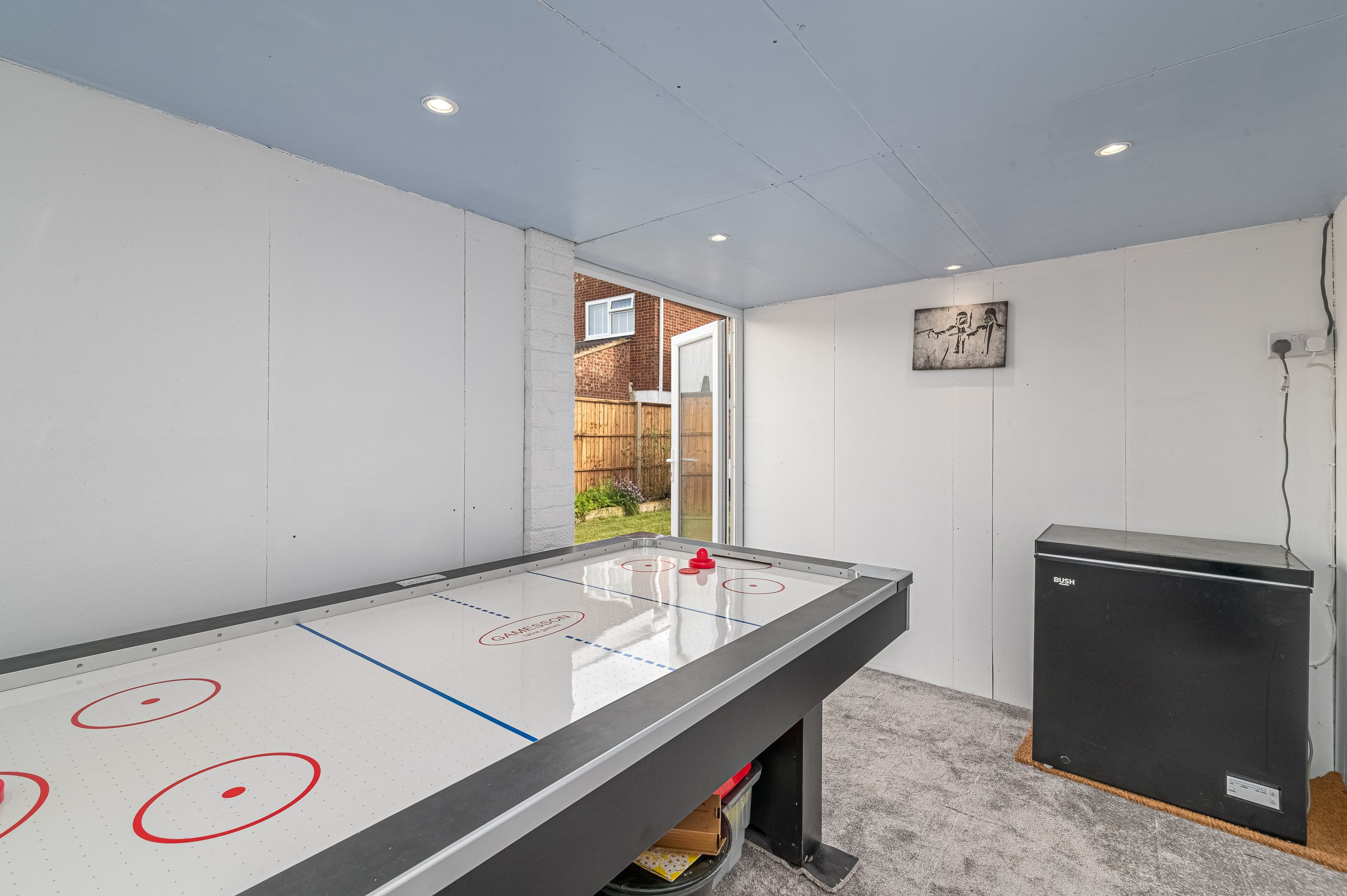 Melloway Road, Rushden, NN10 Street