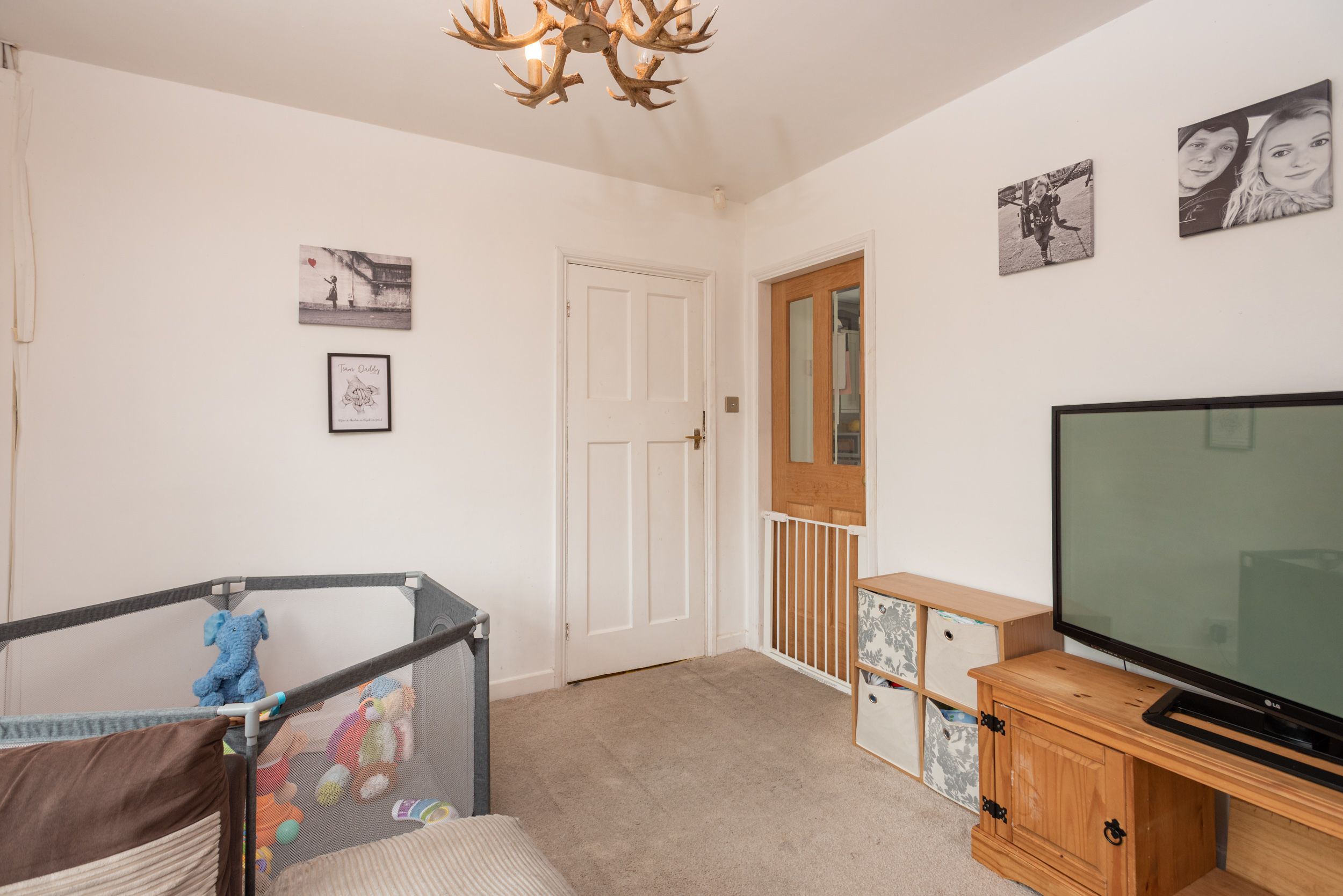 Enfield Road, Chesterfield, S41 Street