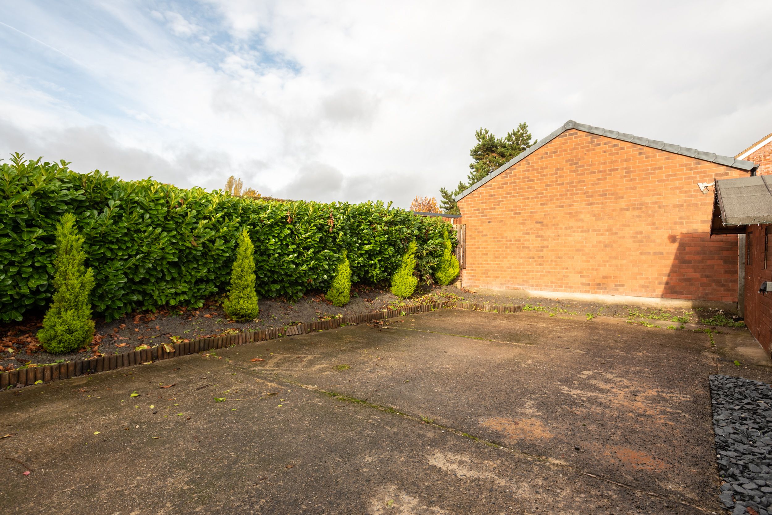 Langer Lane, Chesterfield, S40 Street