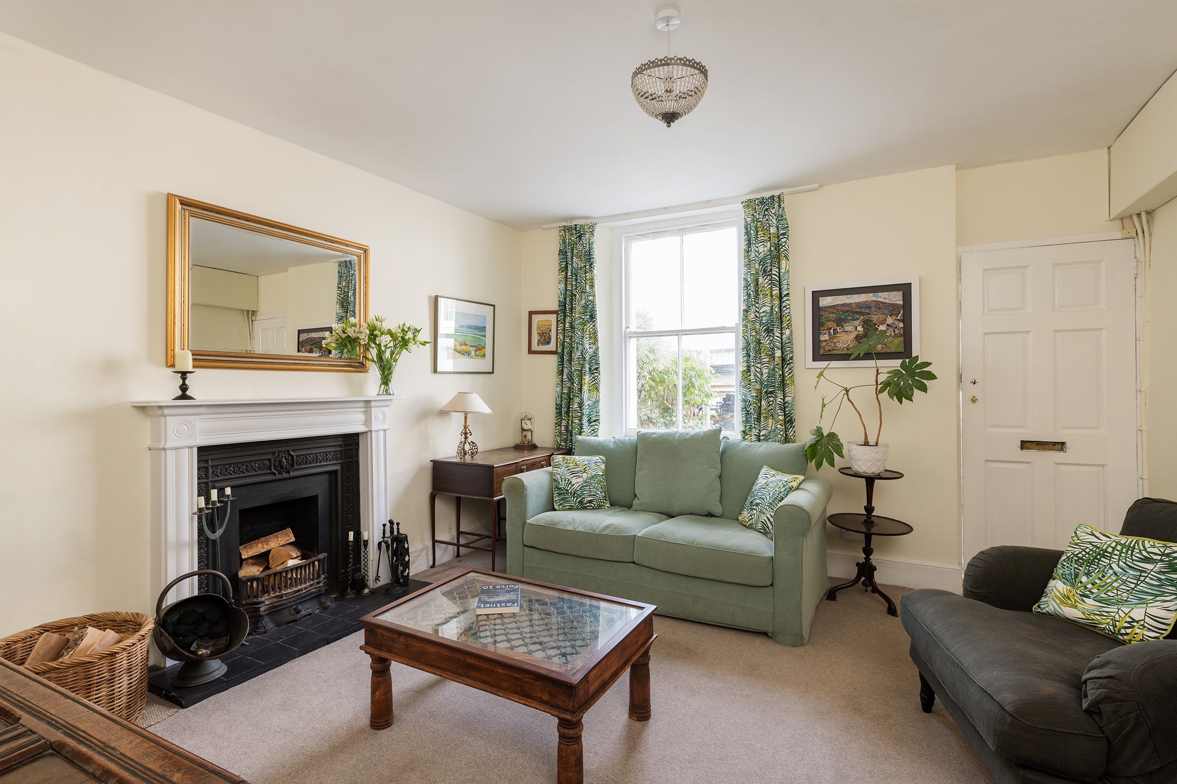 Summerland Terrace, Kingswear Street