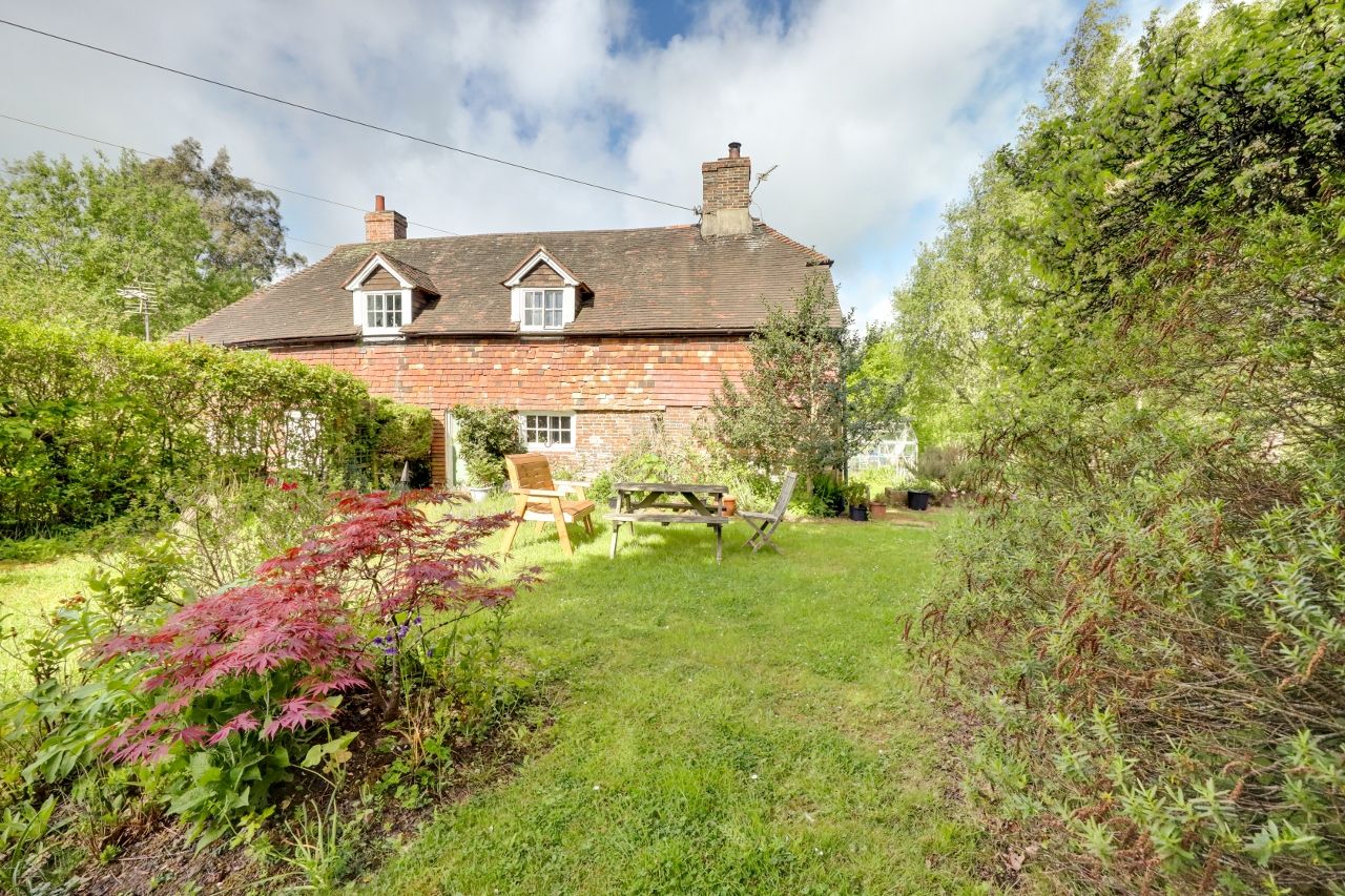 2 Little Wales Cottages, 106 Plumpton Lane, Lewes, BN7 3AH Street