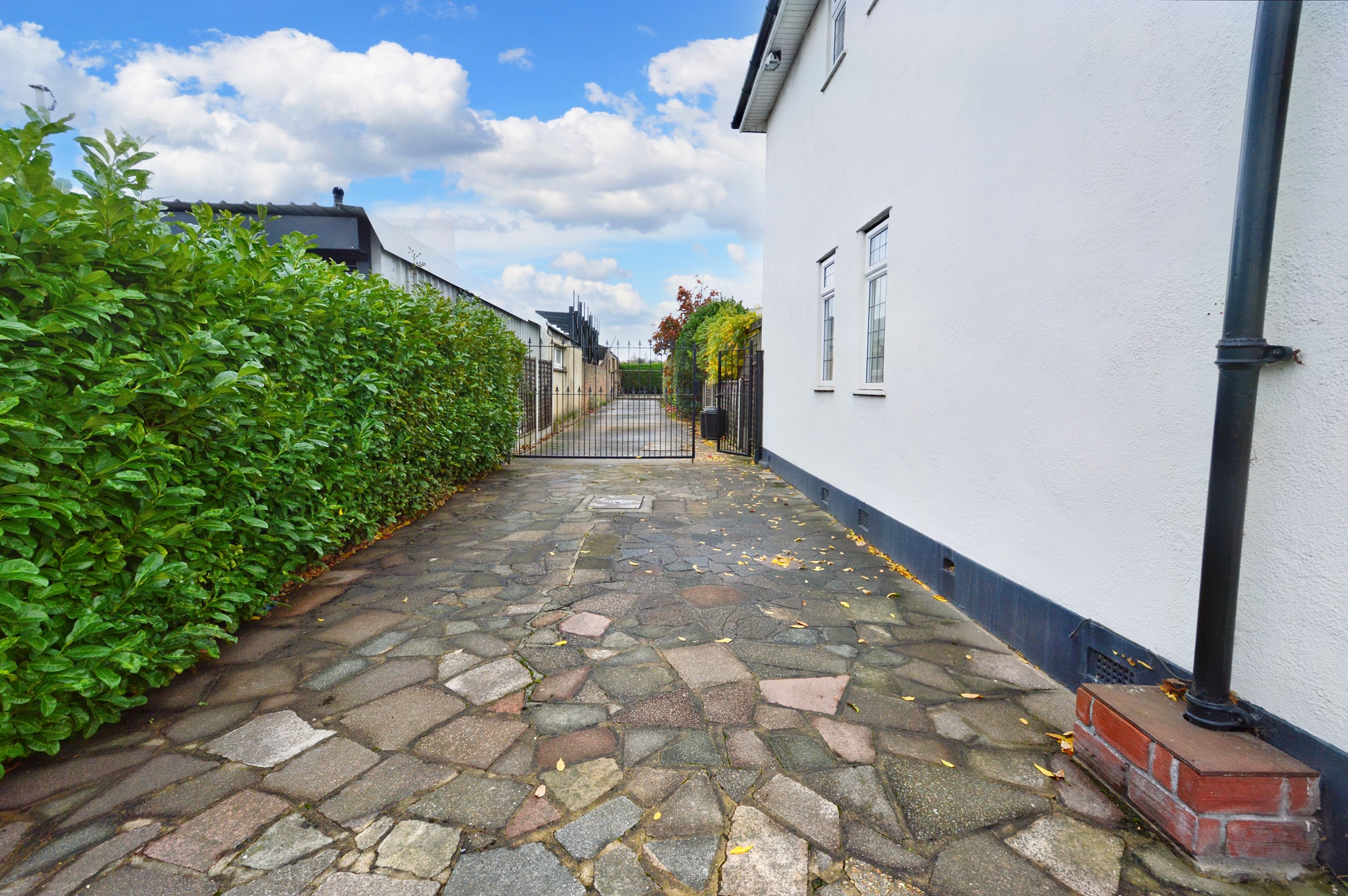 Sutton Road, SouthendOnSea, SS2 Street