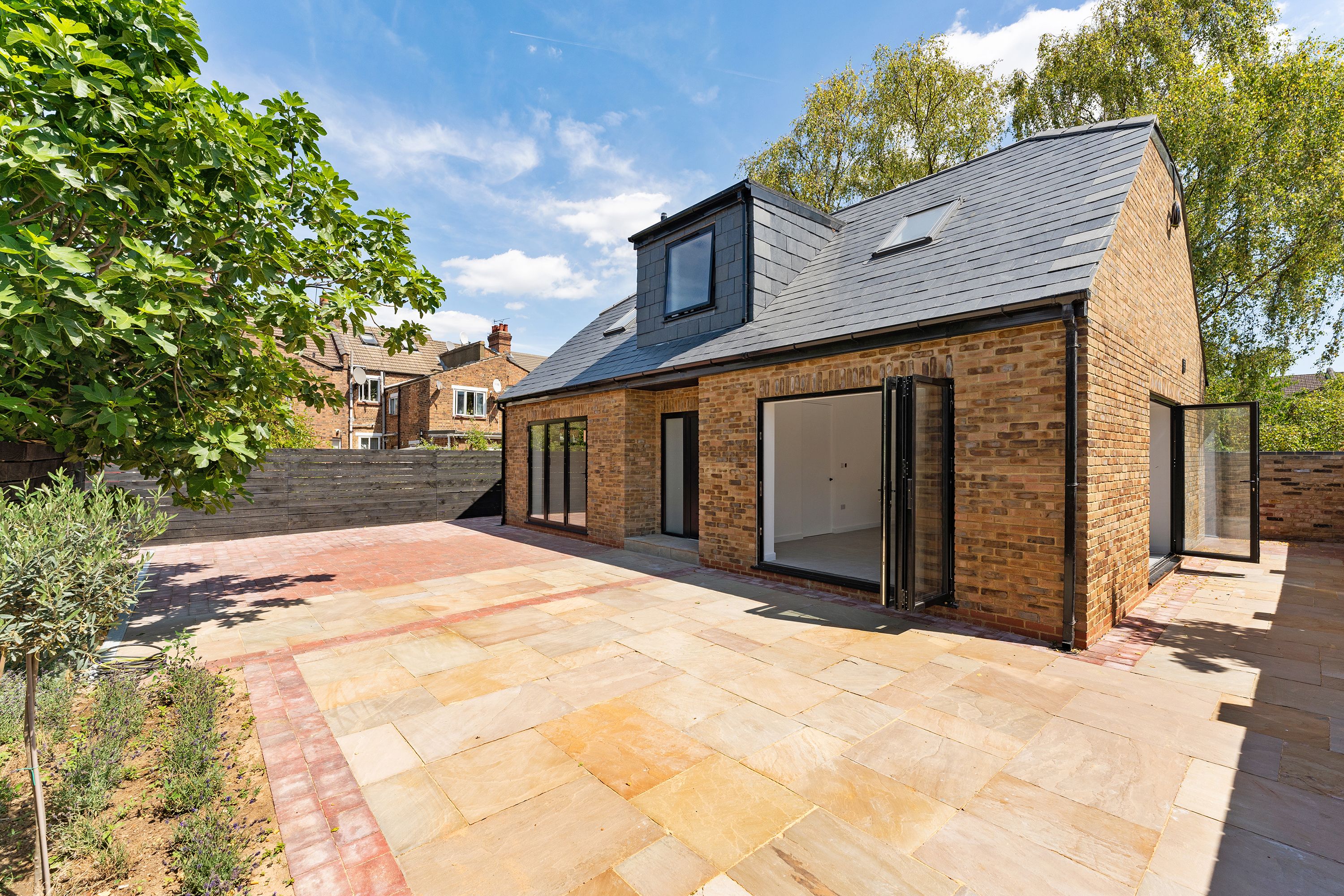 Eldon Road, London, N22 Street