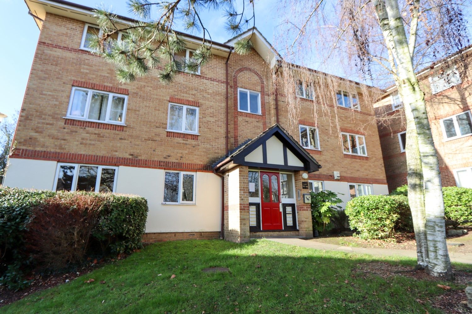 Woodland Grove, Epping, CM16 Street