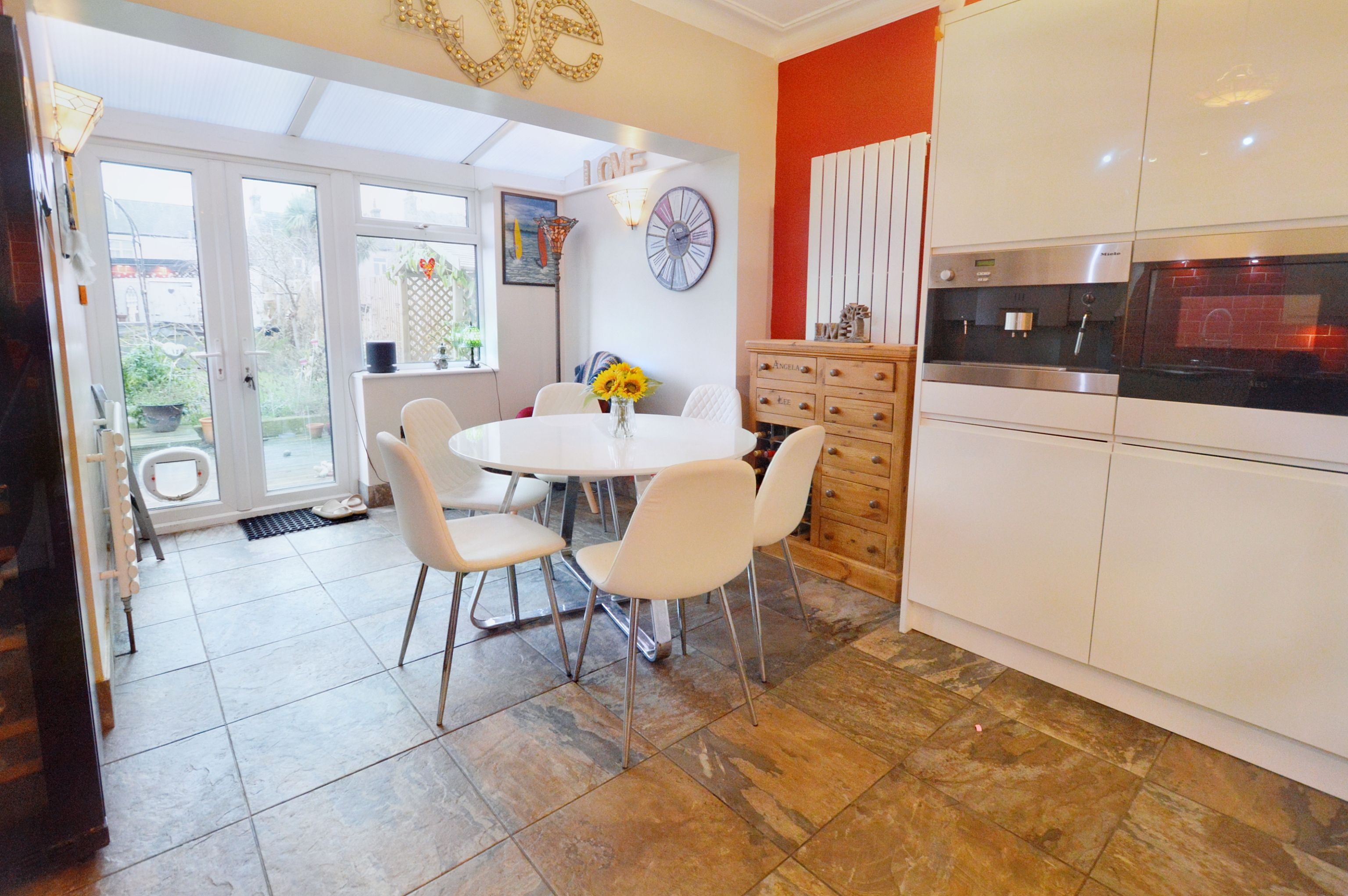 North Avenue, SouthendOnSea, SS2 Street