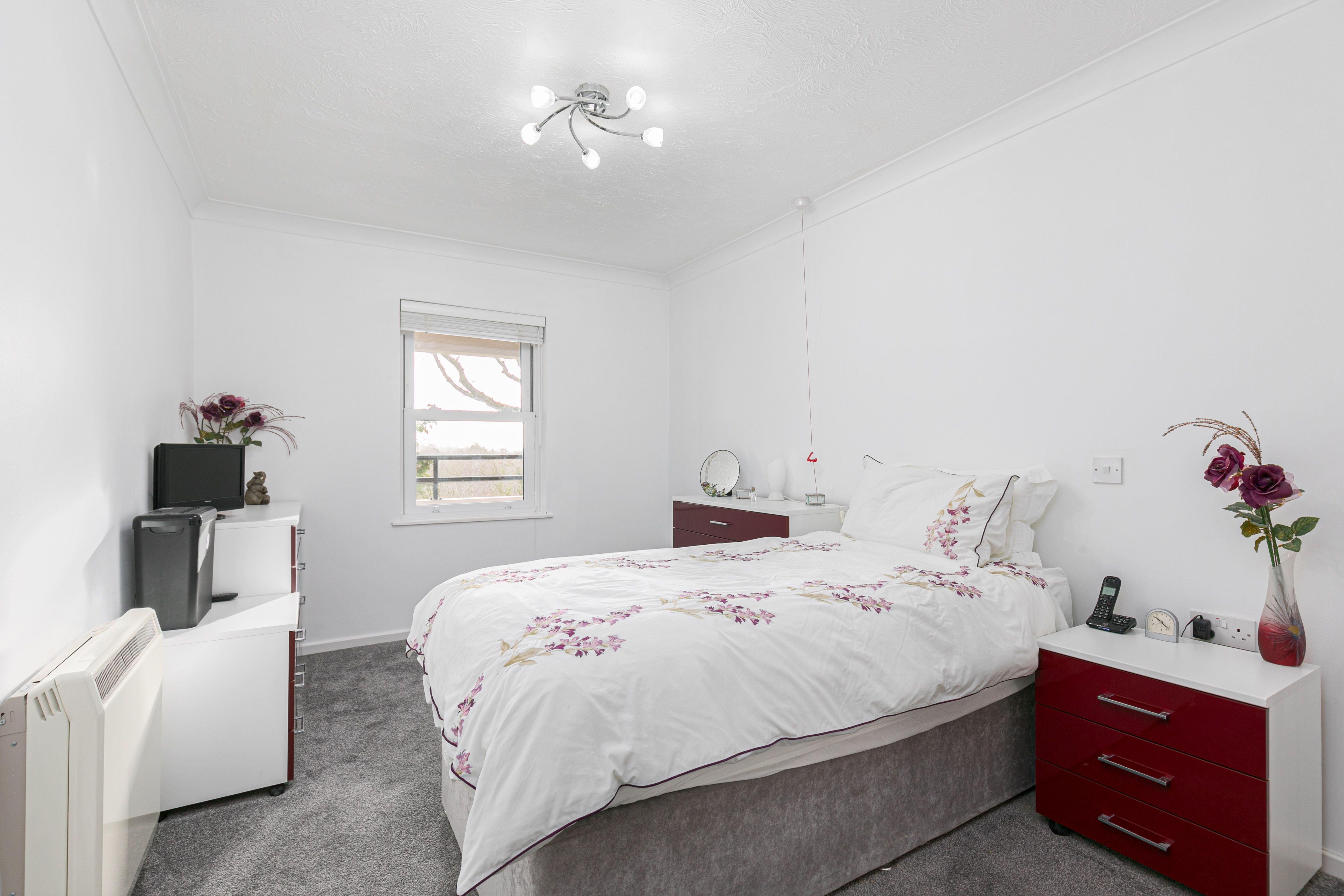 Fairfield Road, East Grinstead, RH19 Street