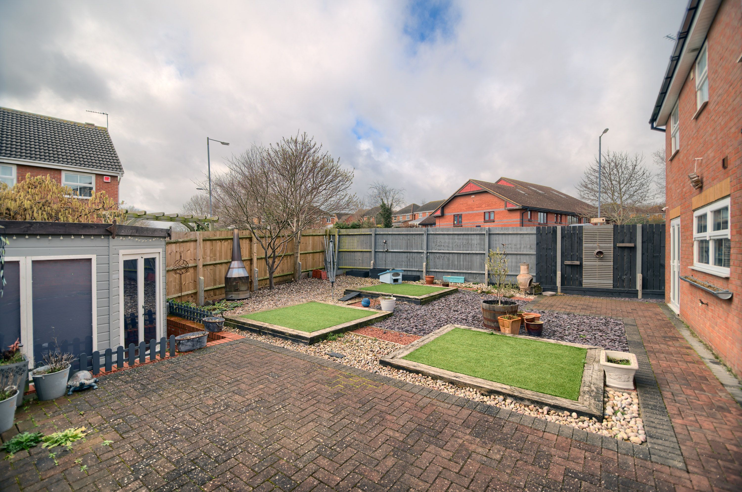 Reynolds Close, Wellingborough, NN8 Street