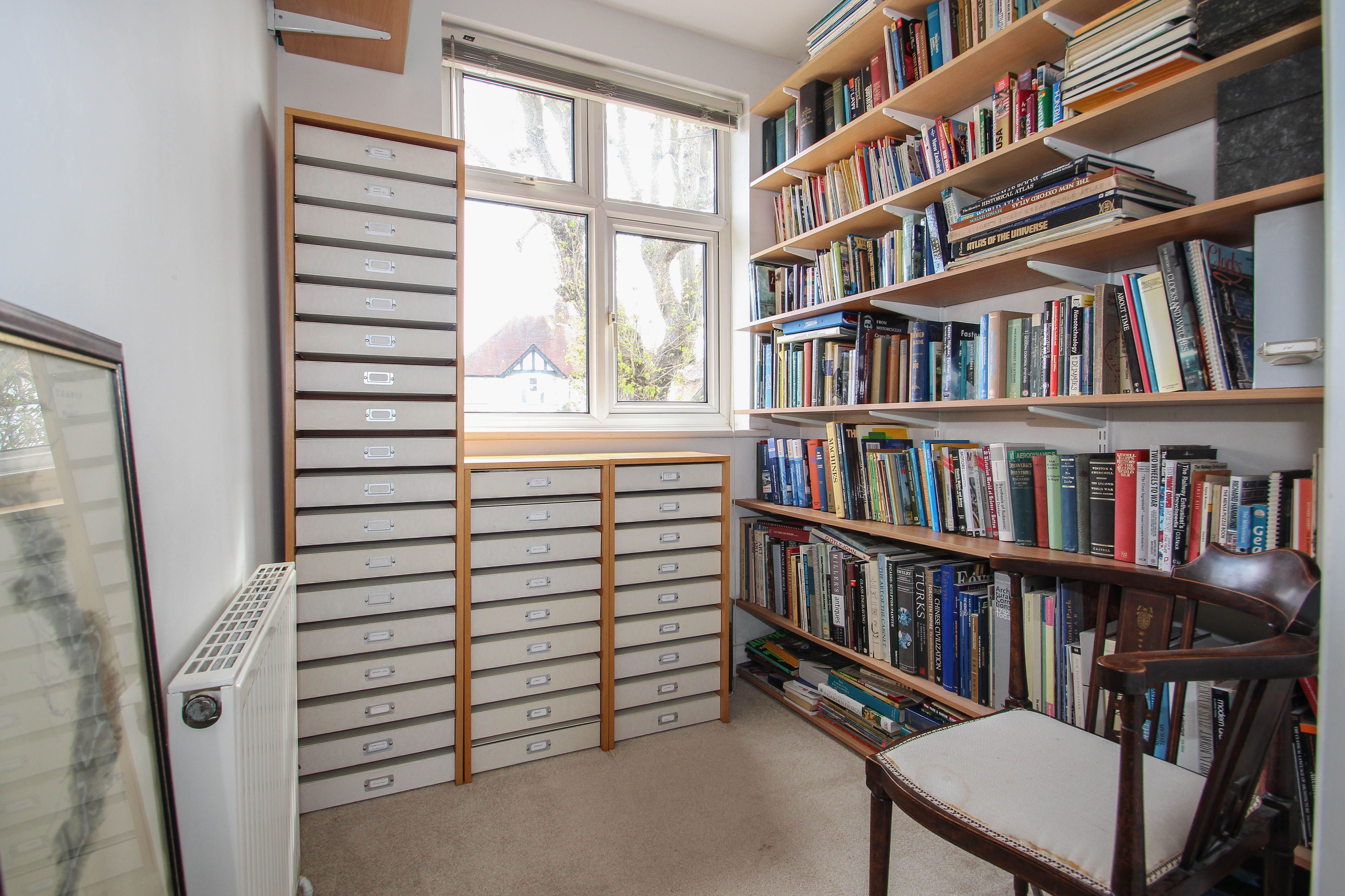 Telegraph Lane, Claygate, KT10 Street