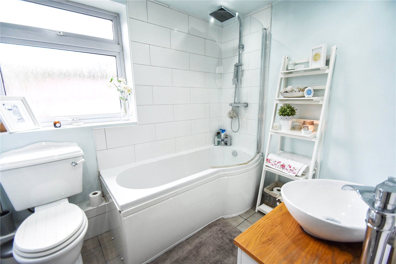 Shakespeare Road, Prestwich, M25 Street