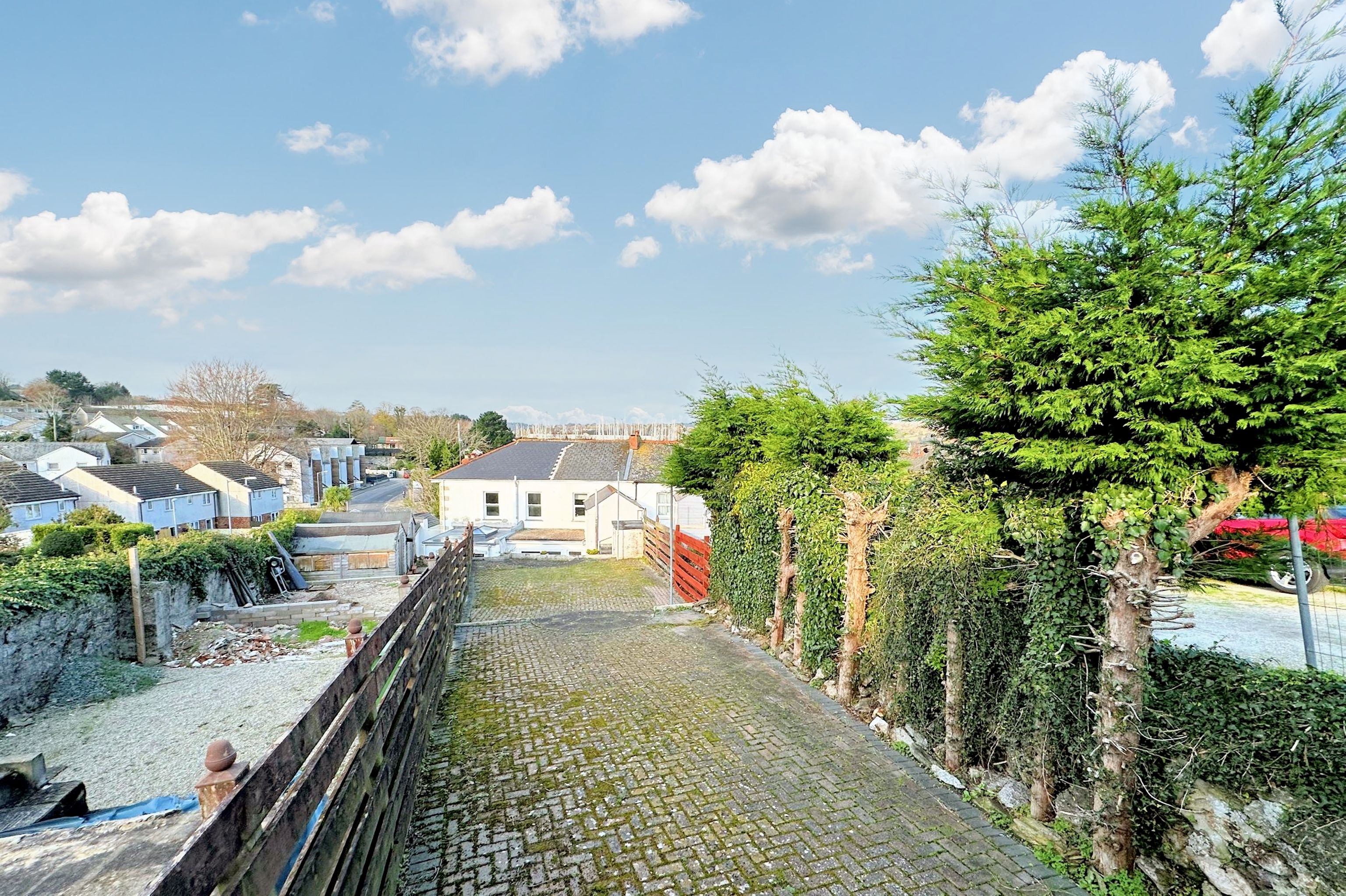 North Parade, Falmouth, TR11 Street