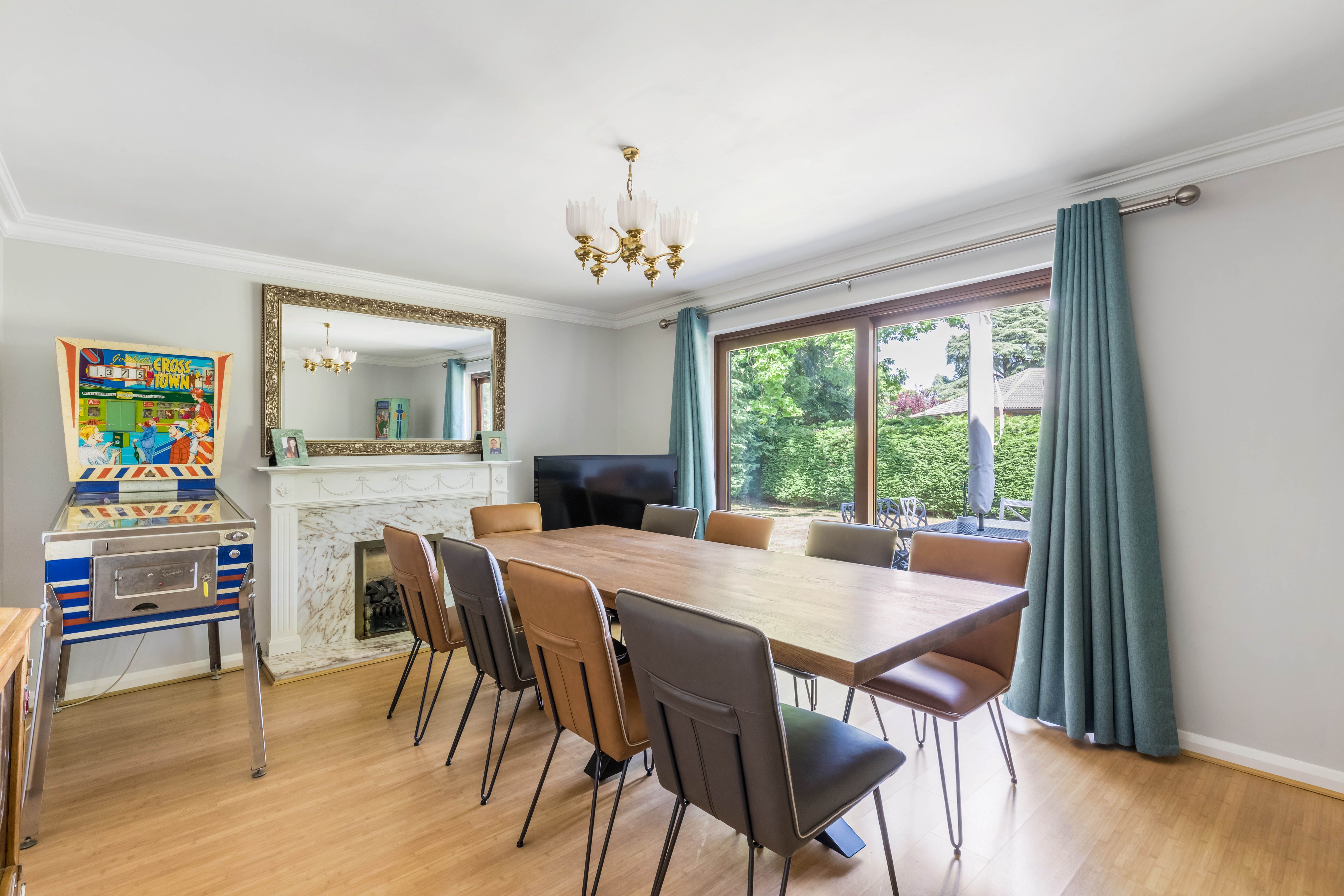 Sandy Lane, Cobham, KT11 Street