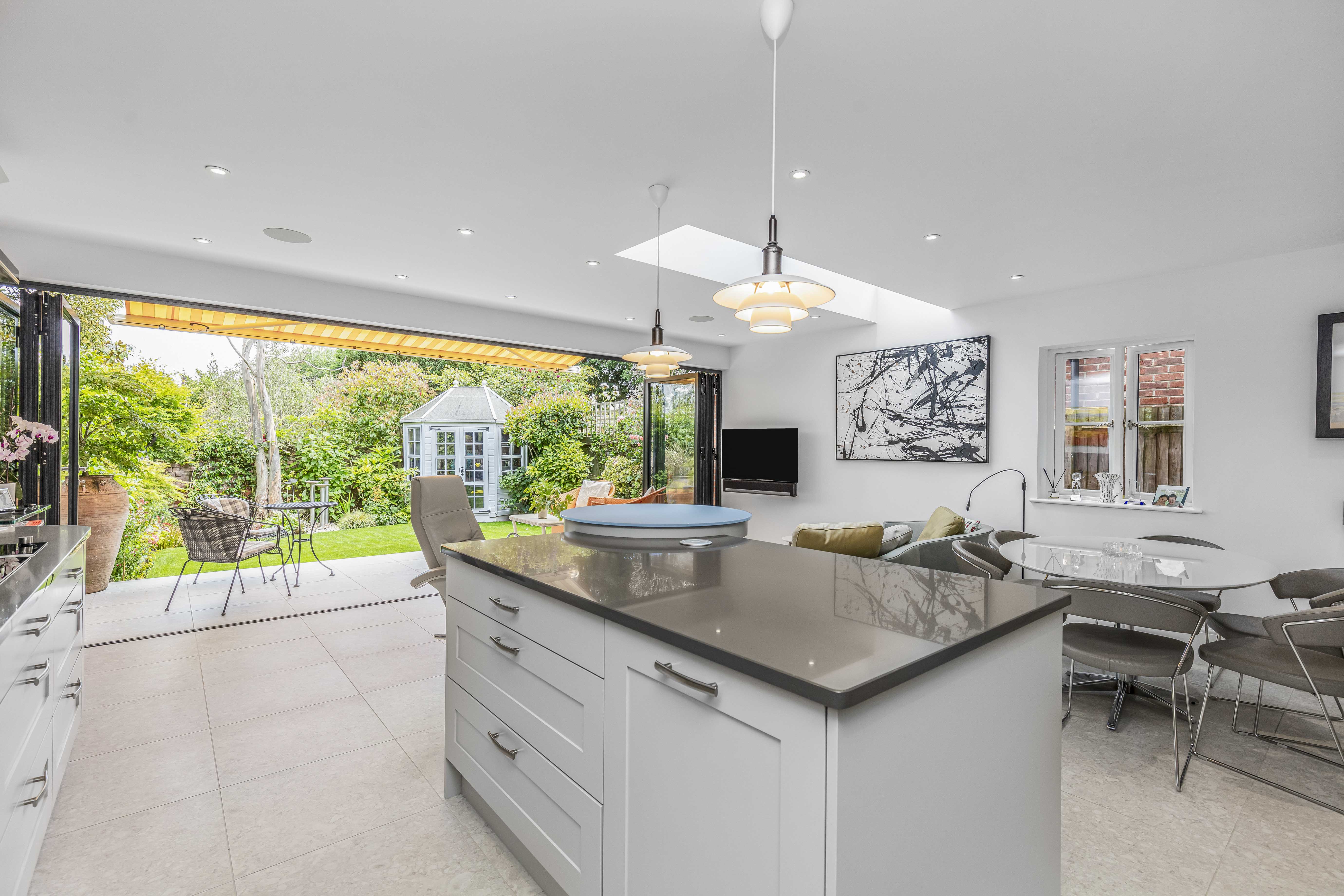 Hillbrow Road, Esher, KT10 Street