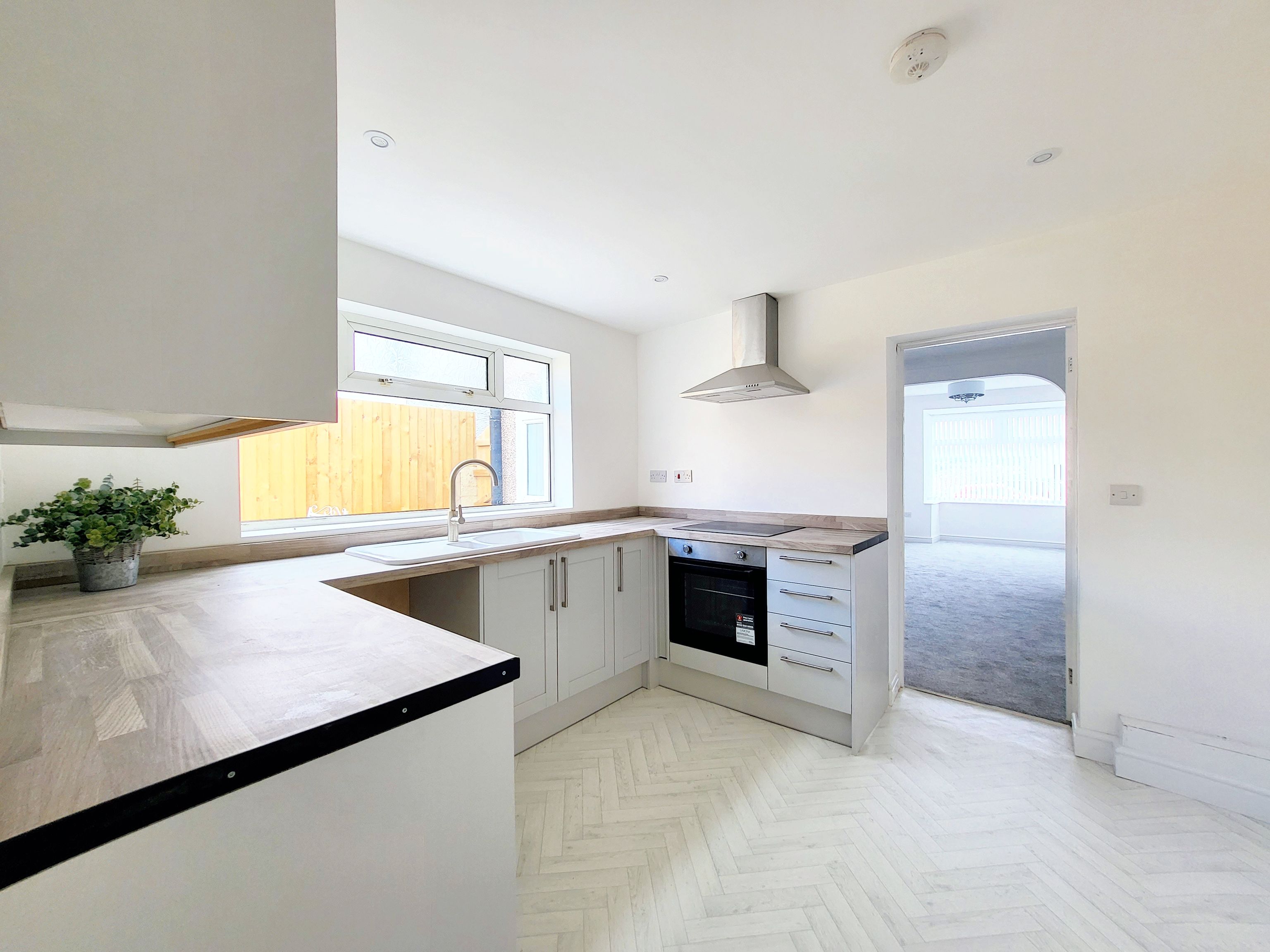 Hengoed Avenue, Cefn Hengoed, CF82 Street