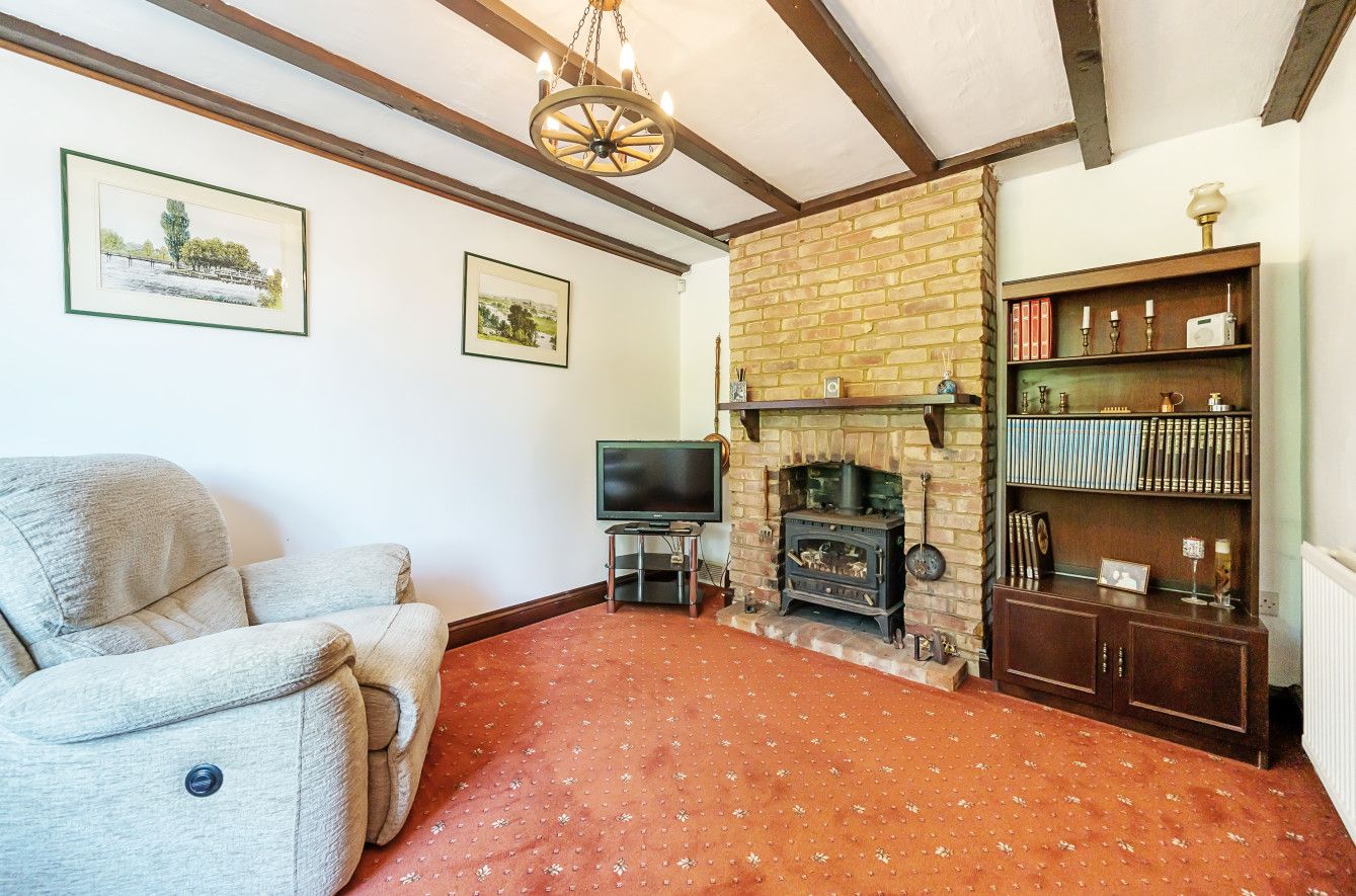 Reading Road, Winnersh, RG41 Street