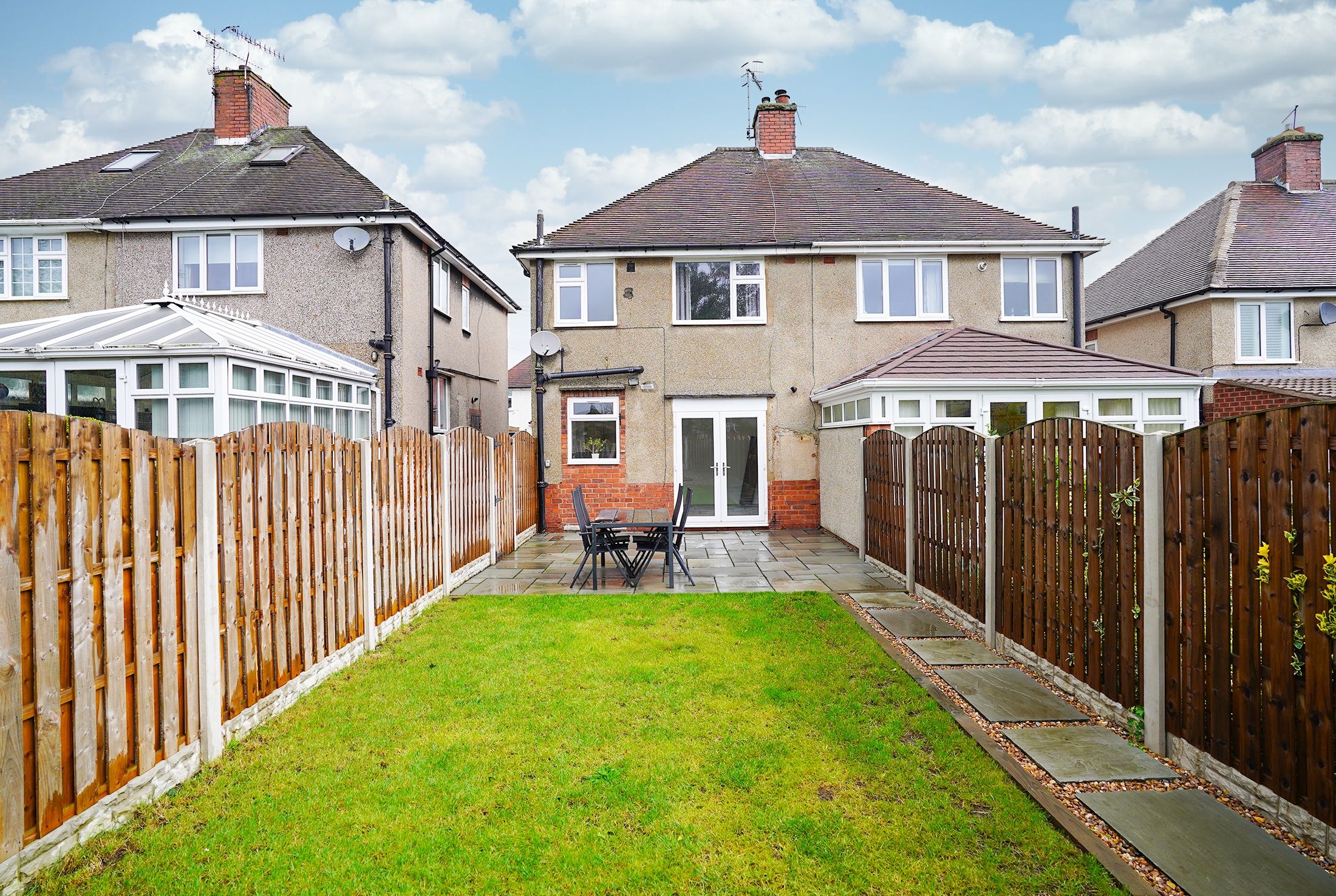 Clarkson Avenue, Chesterfield, S40 Street