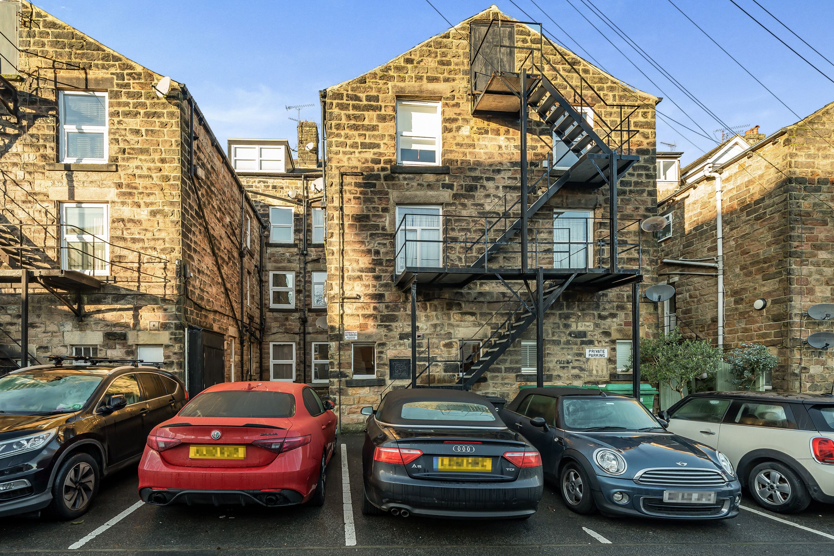 Valley Drive, Harrogate, HG2 Street