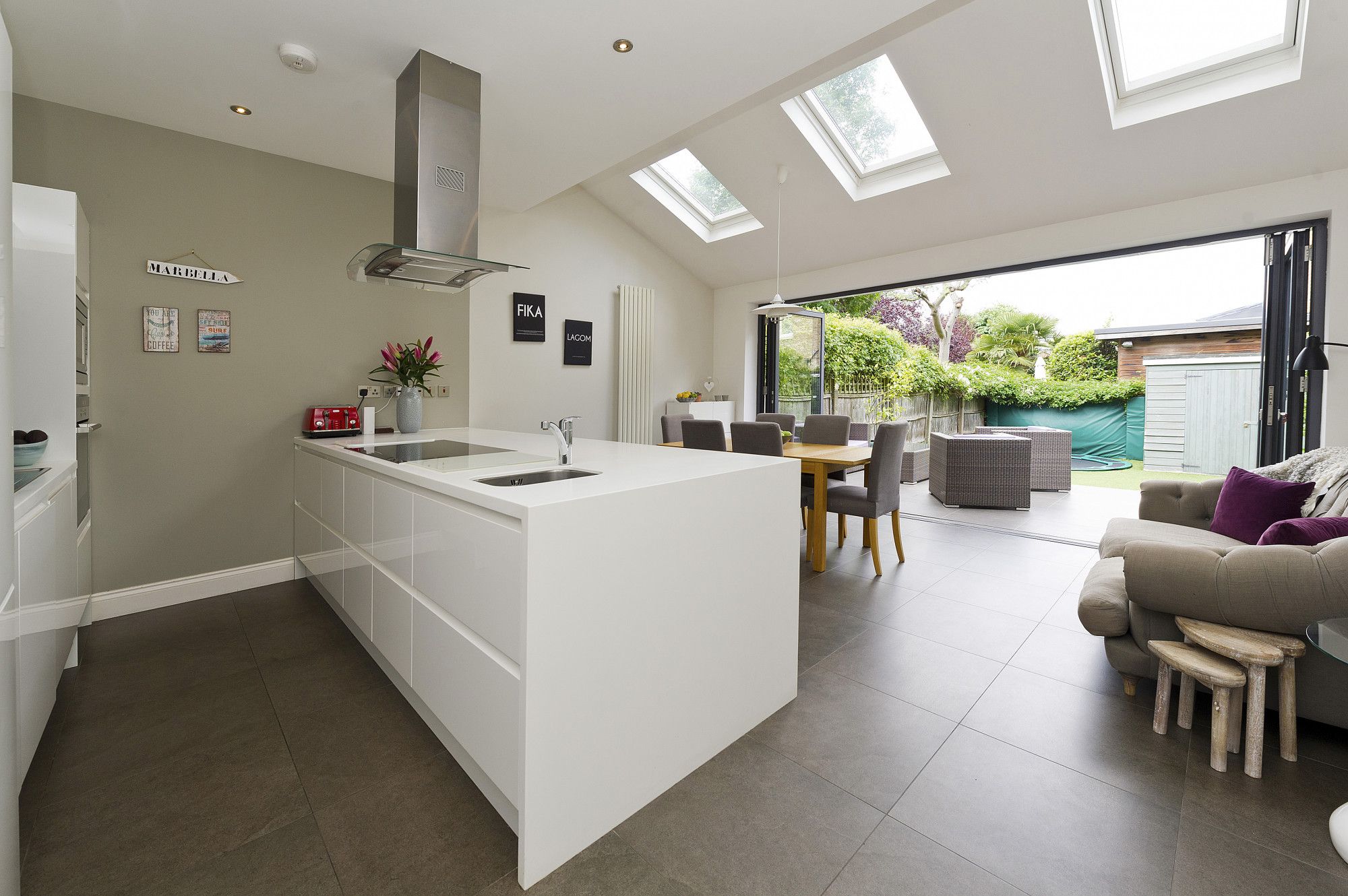 78 Temple Sheen Road Image