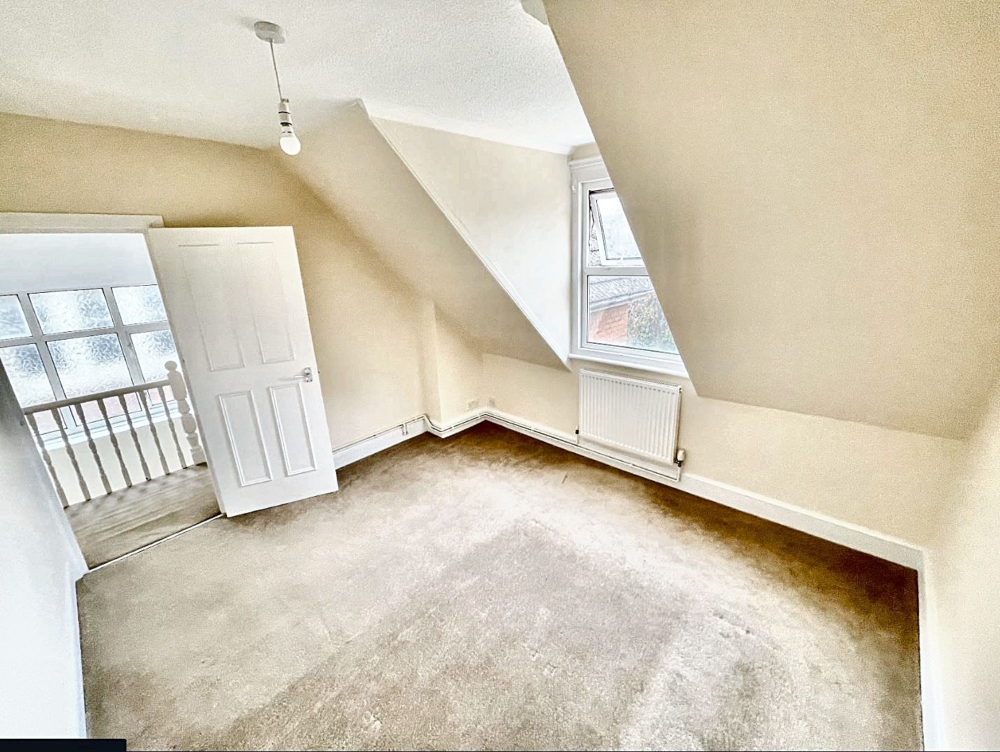 Kingsnorth Gardens, Folkestone, CT20 Street