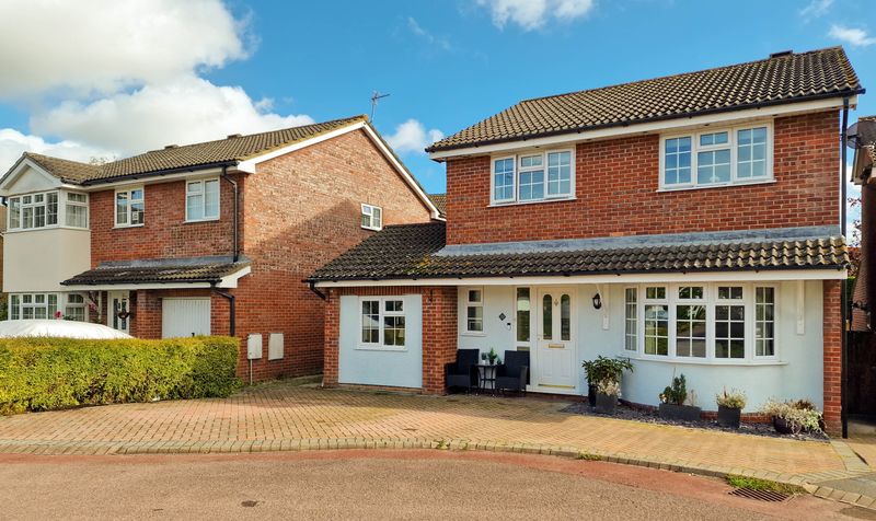 Somerset Close, Kingswood, GL12