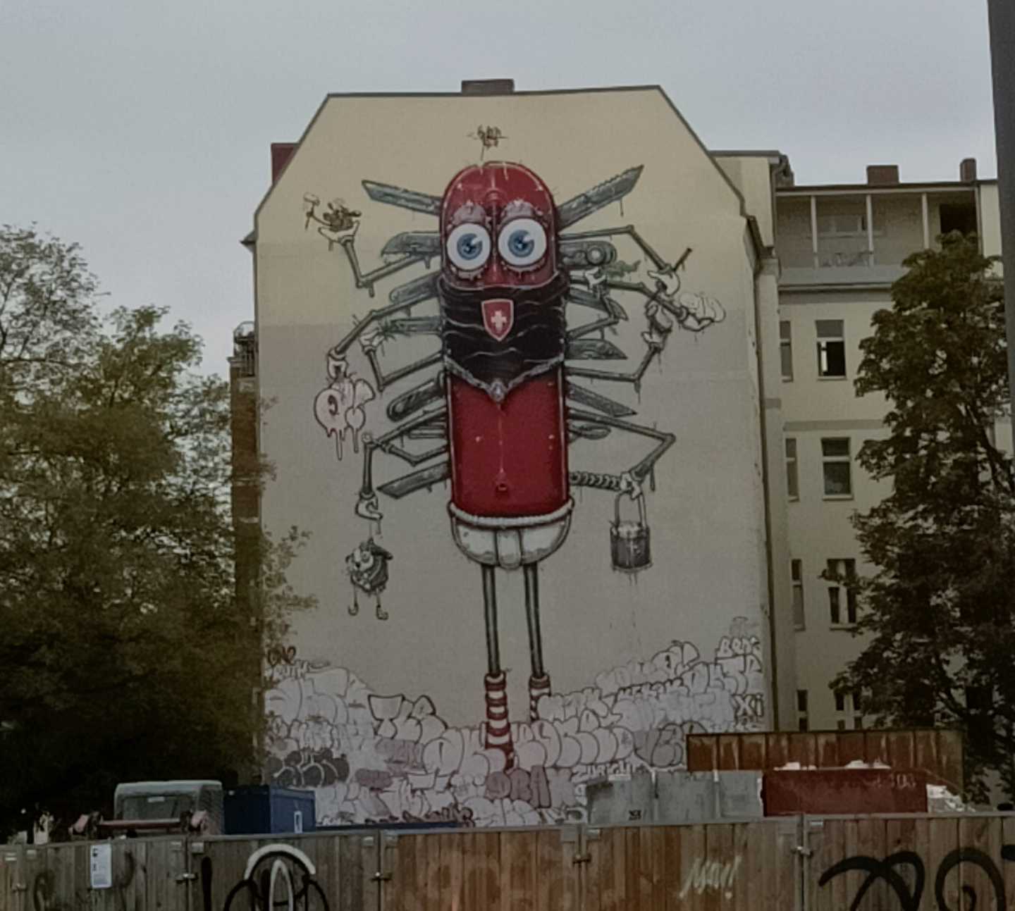 Graffiti 8154  of One Truth in Berlin Germany