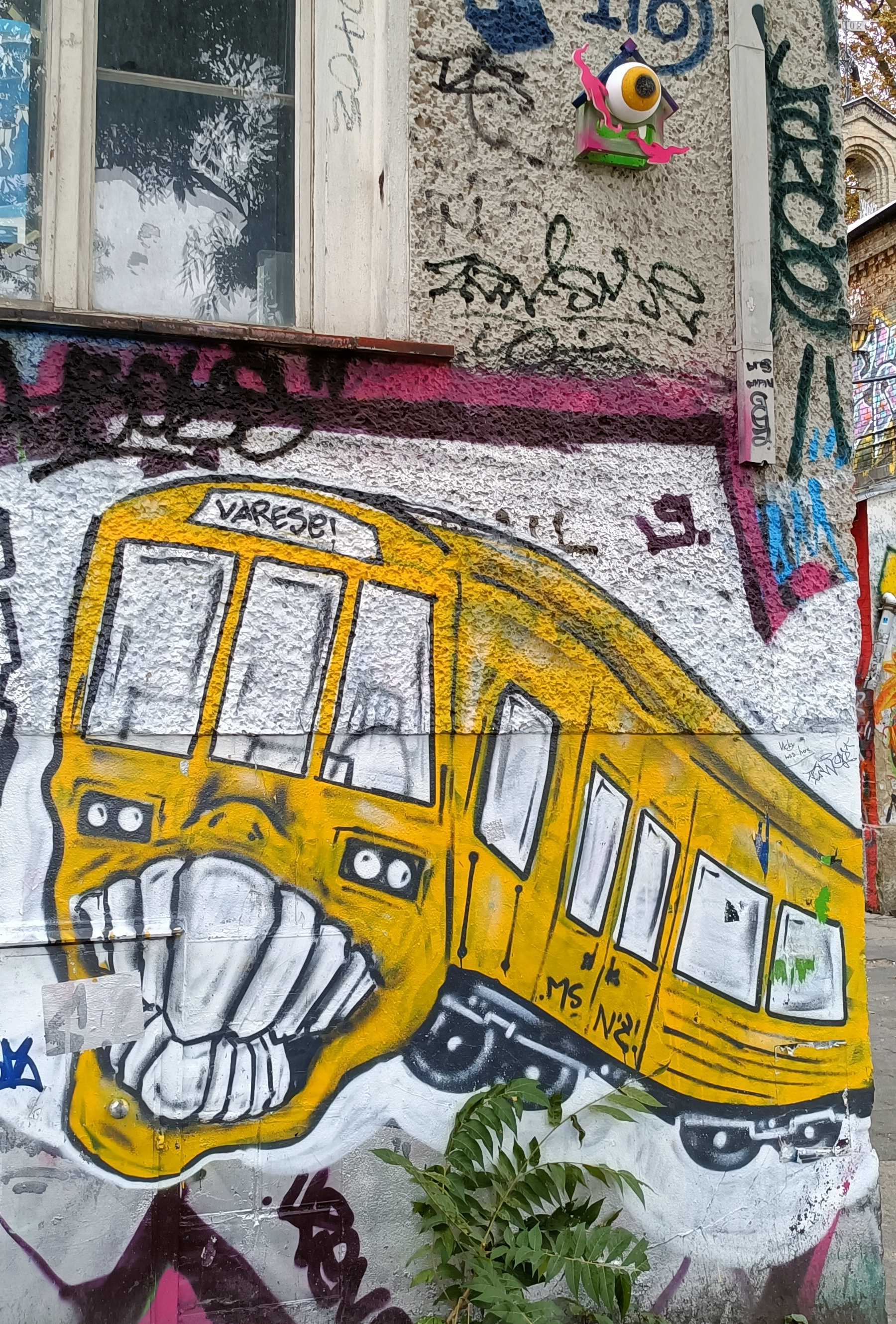 Graffiti 8147  of  in Berlin Germany