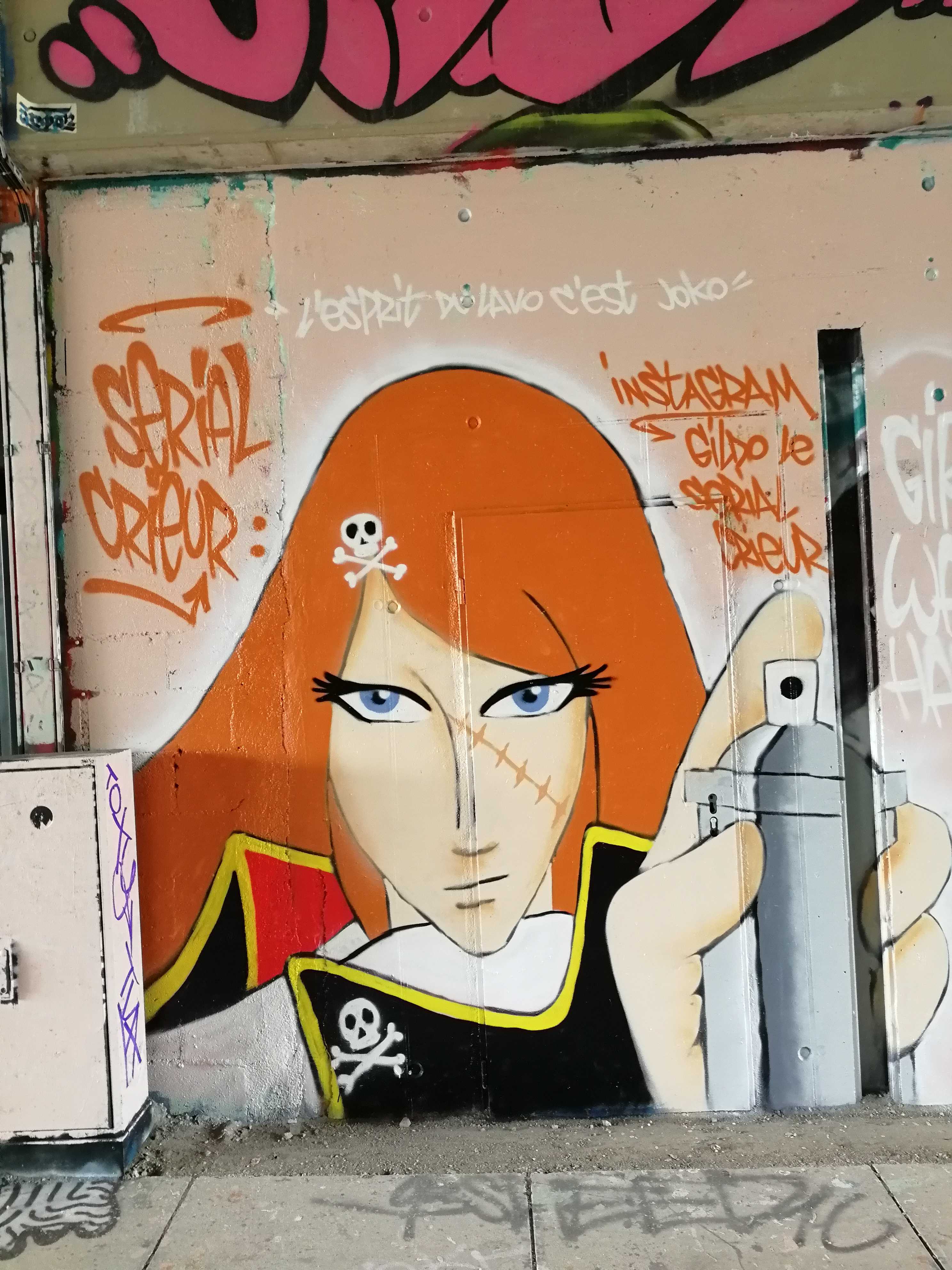 Graffiti 3927 Serial crieur  captured by Rabot in Paris France