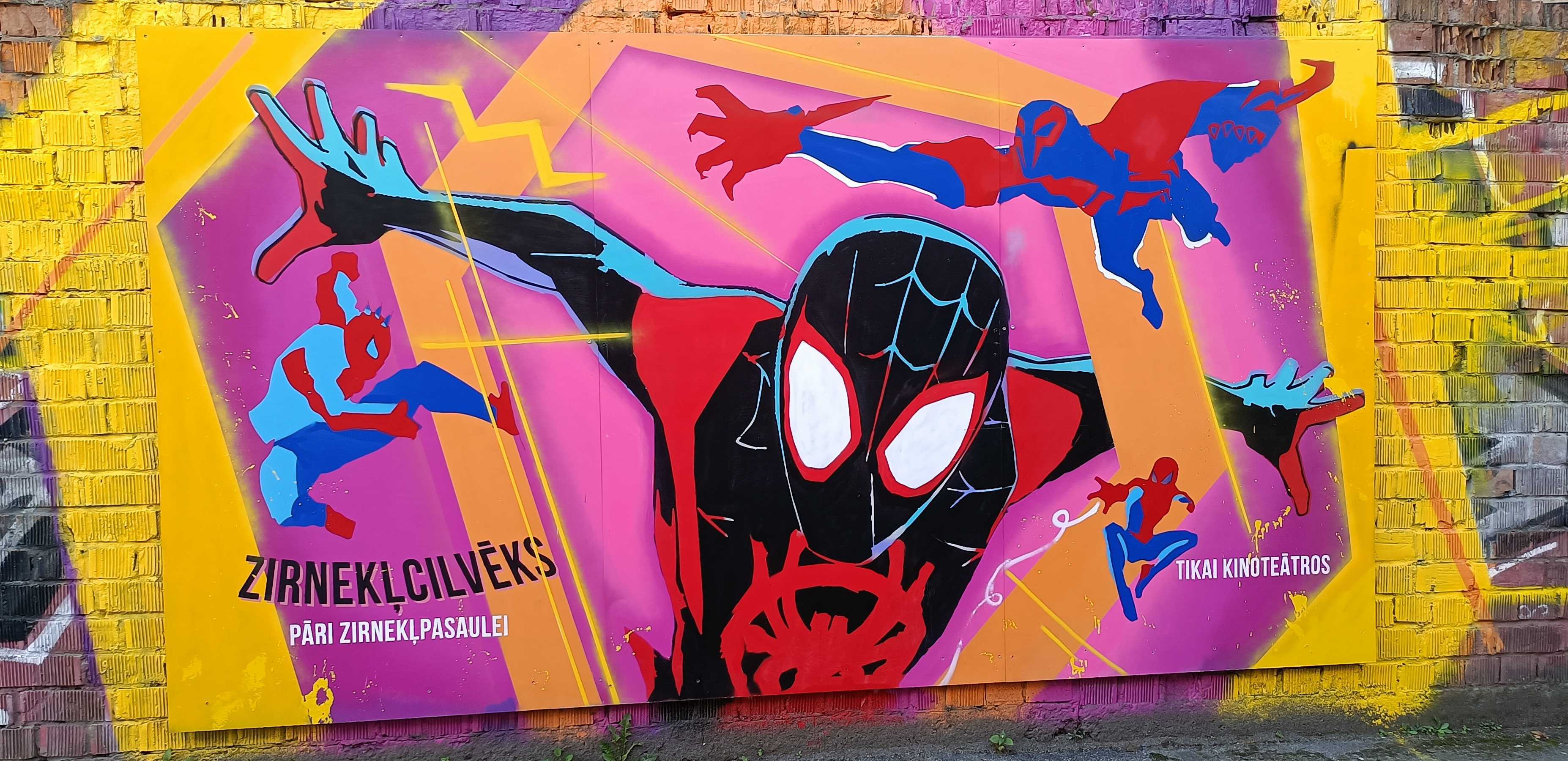 Graffiti 8299  de  à Rīga Latvia