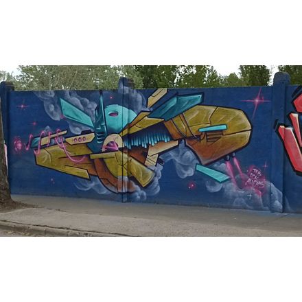  hungary-budapest-graffiti
