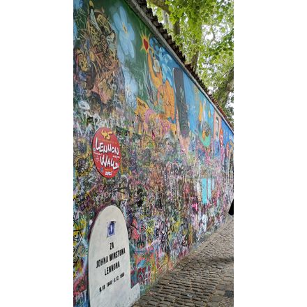  czechia-hlavni-mesto-praha-graffiti