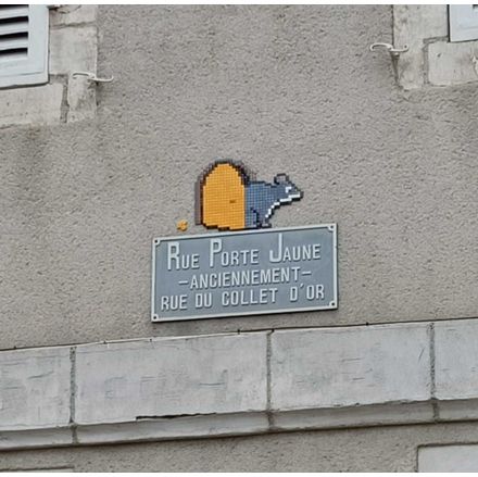 Porte jaune france-bourges-mosaic