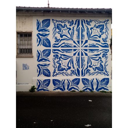  france-castillon-la-bataille-graffiti