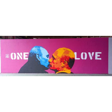 One love germany-berlin-graffiti